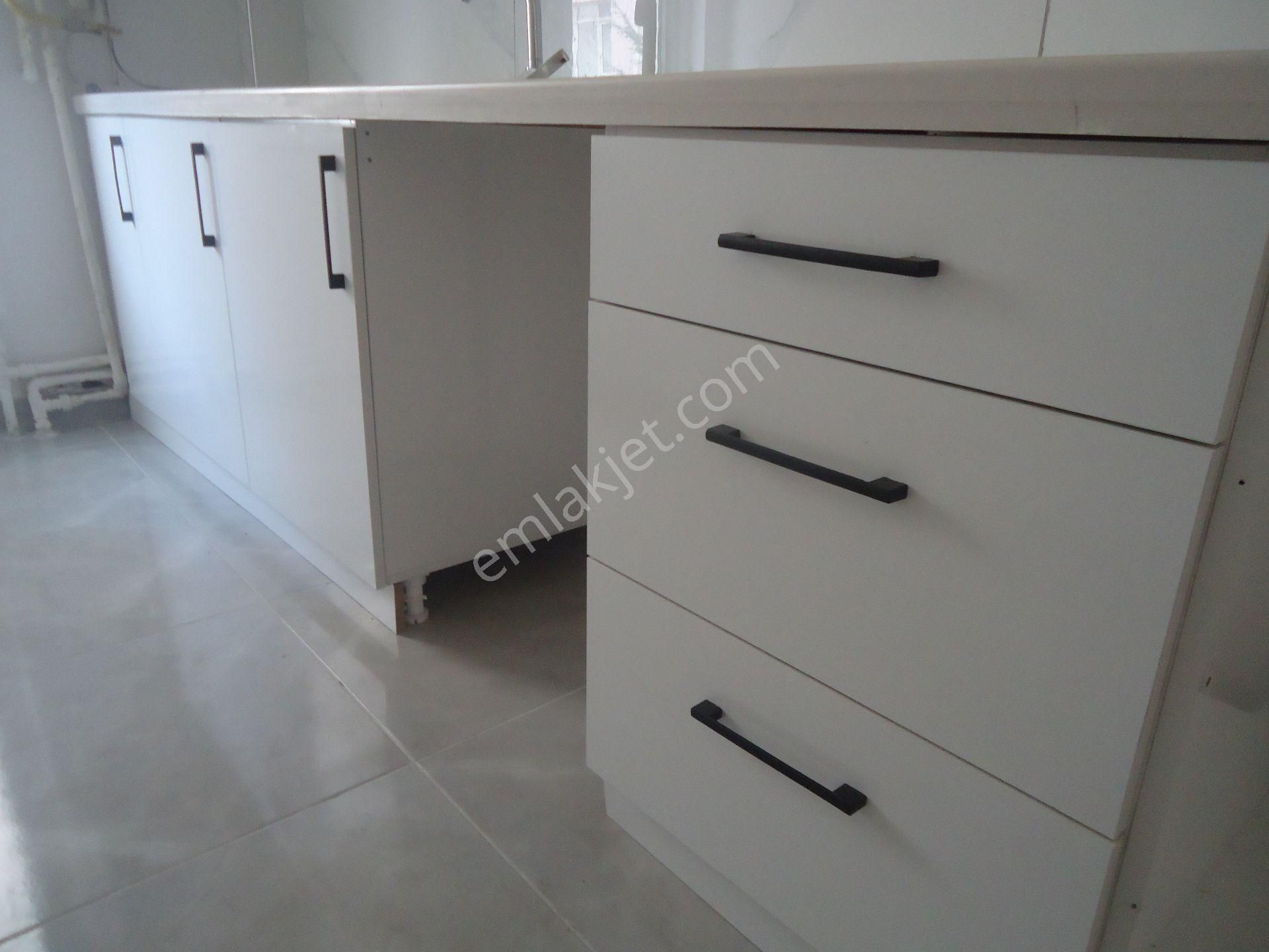 Aydınlıkevlerde Full Yapılı 3+1 Satılık Daire Gizem Emlaktan - Görsel 21