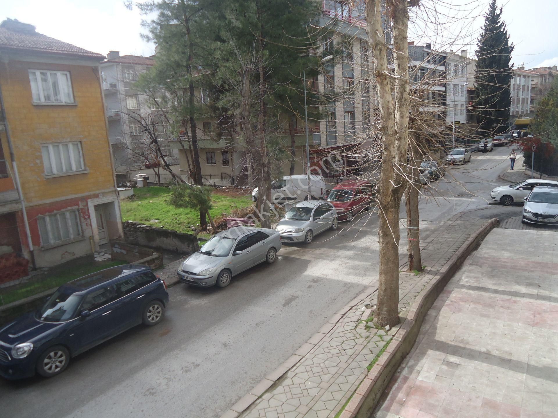 Aydınlıkevlerde Full Yapılı 3+1 Satılık Daire Gizem Emlaktan - Görsel 10