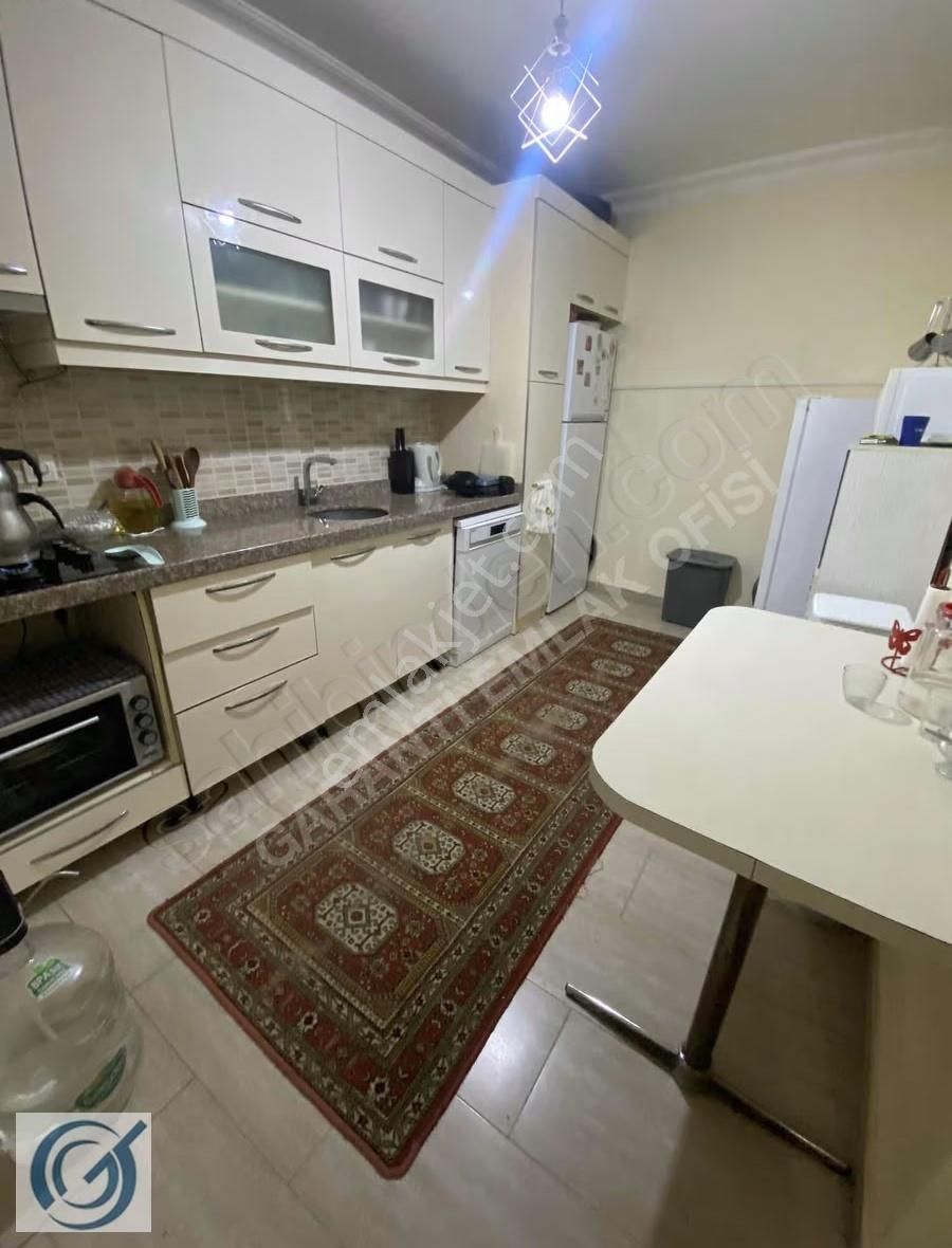 Yakacık Merkezde Satılık 100 Metrekare Daire - Görsel 3