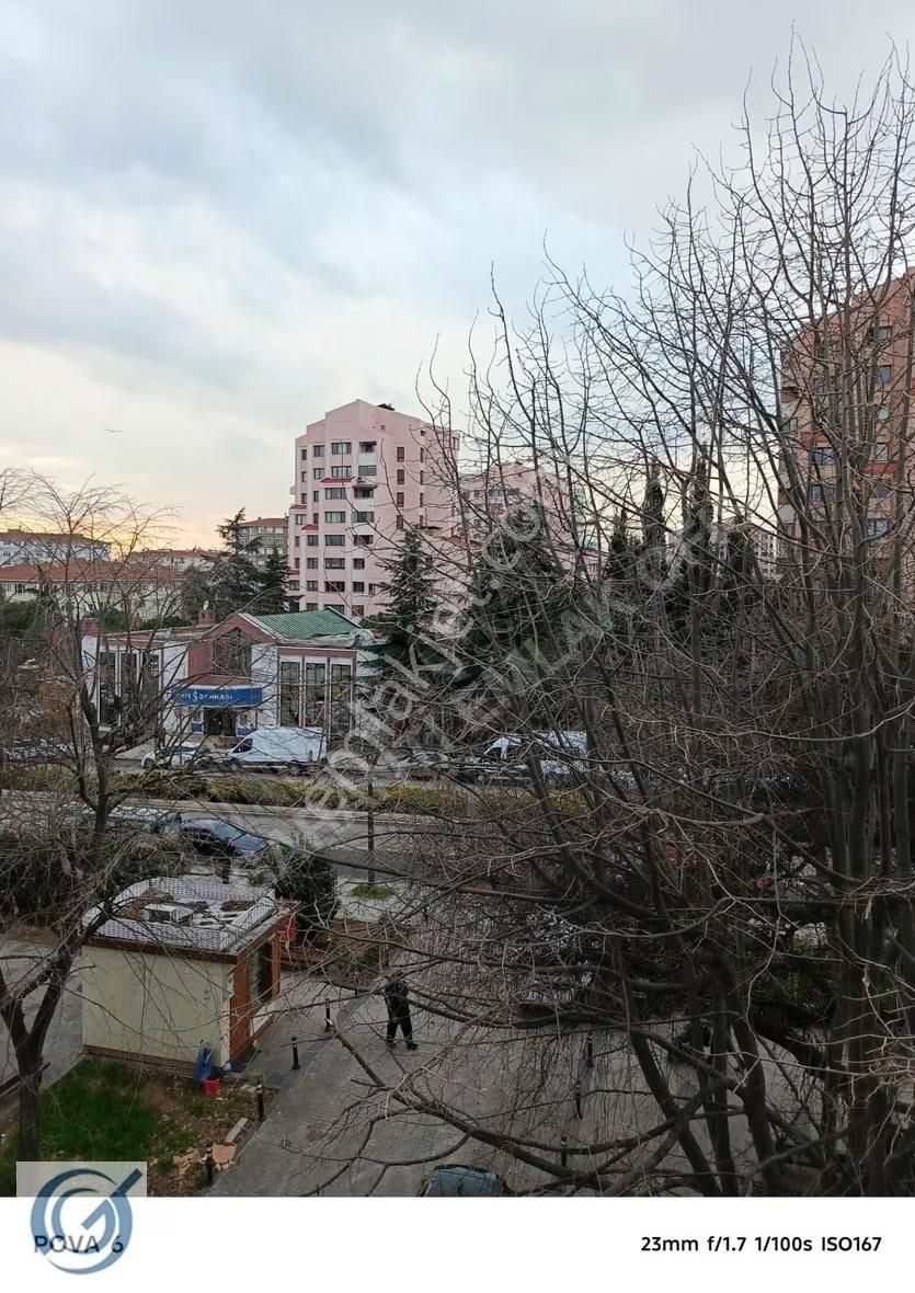 Acıbadem Caddesinde 3 Oda 1 Salon Manzaralı Daire - Görsel 24