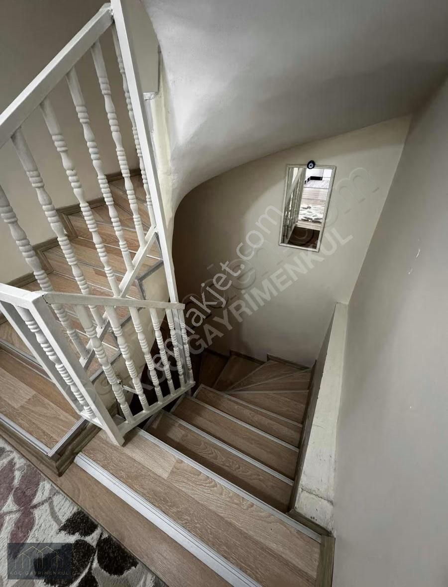 Koç Gayrimenkul'den 4.5+1 Yapılı Masrafsız Satılık Müstakil Ev - Görsel 19