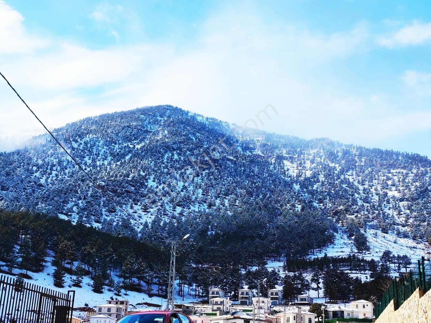 Kar Emlaktan Yeni Konacık Bozkırlı Mevkiinde 450 M2 Satılık Arsa