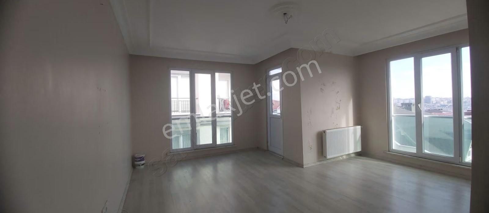 Metrobuse Yakin Huriyet Bulvarinda Harika Konum - Görsel 3