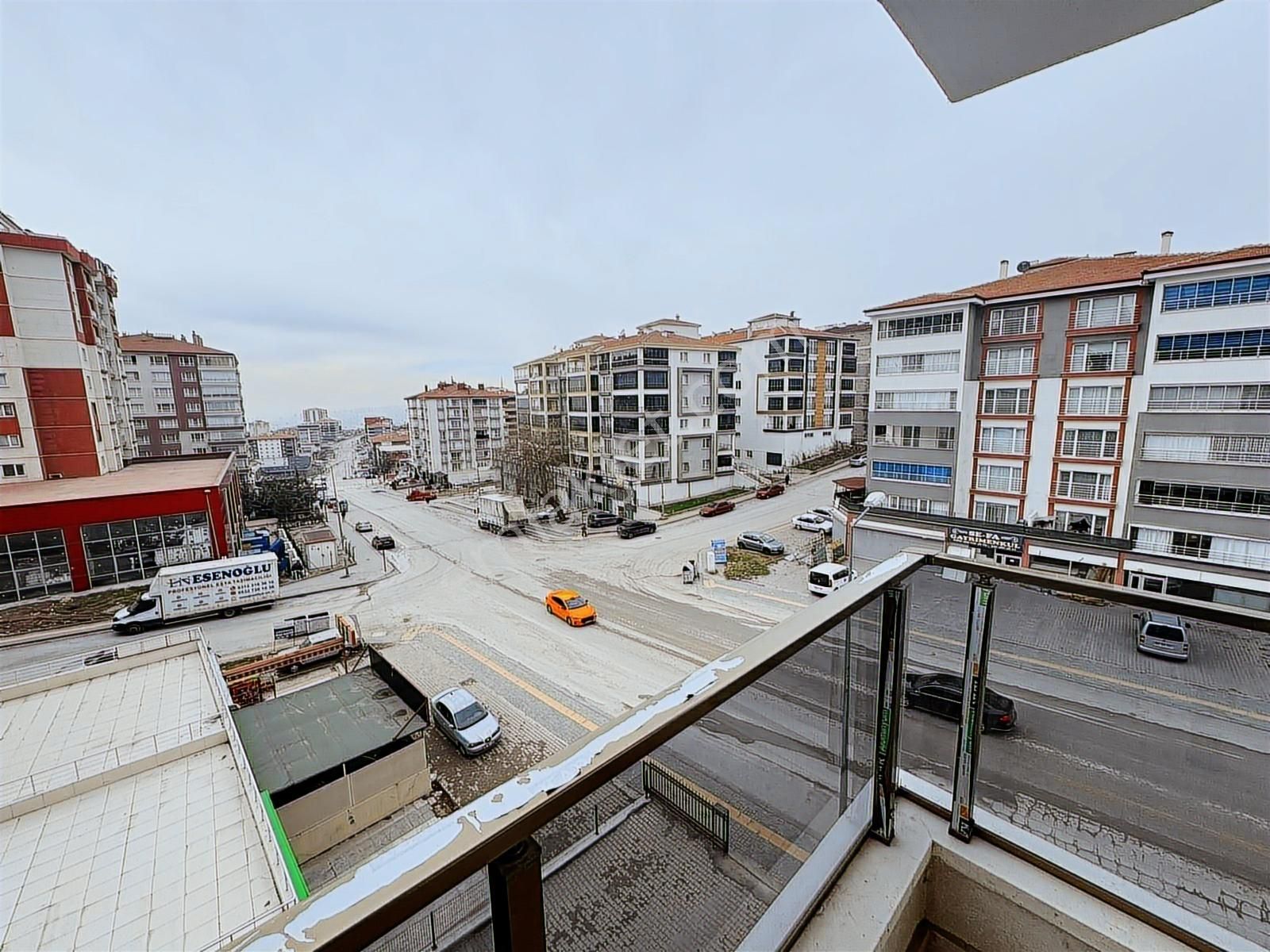 Yılmazer'den 1762 Cad. Üstü Masrafsız Arakat Öncephe Çift Banyo! - Görsel 2