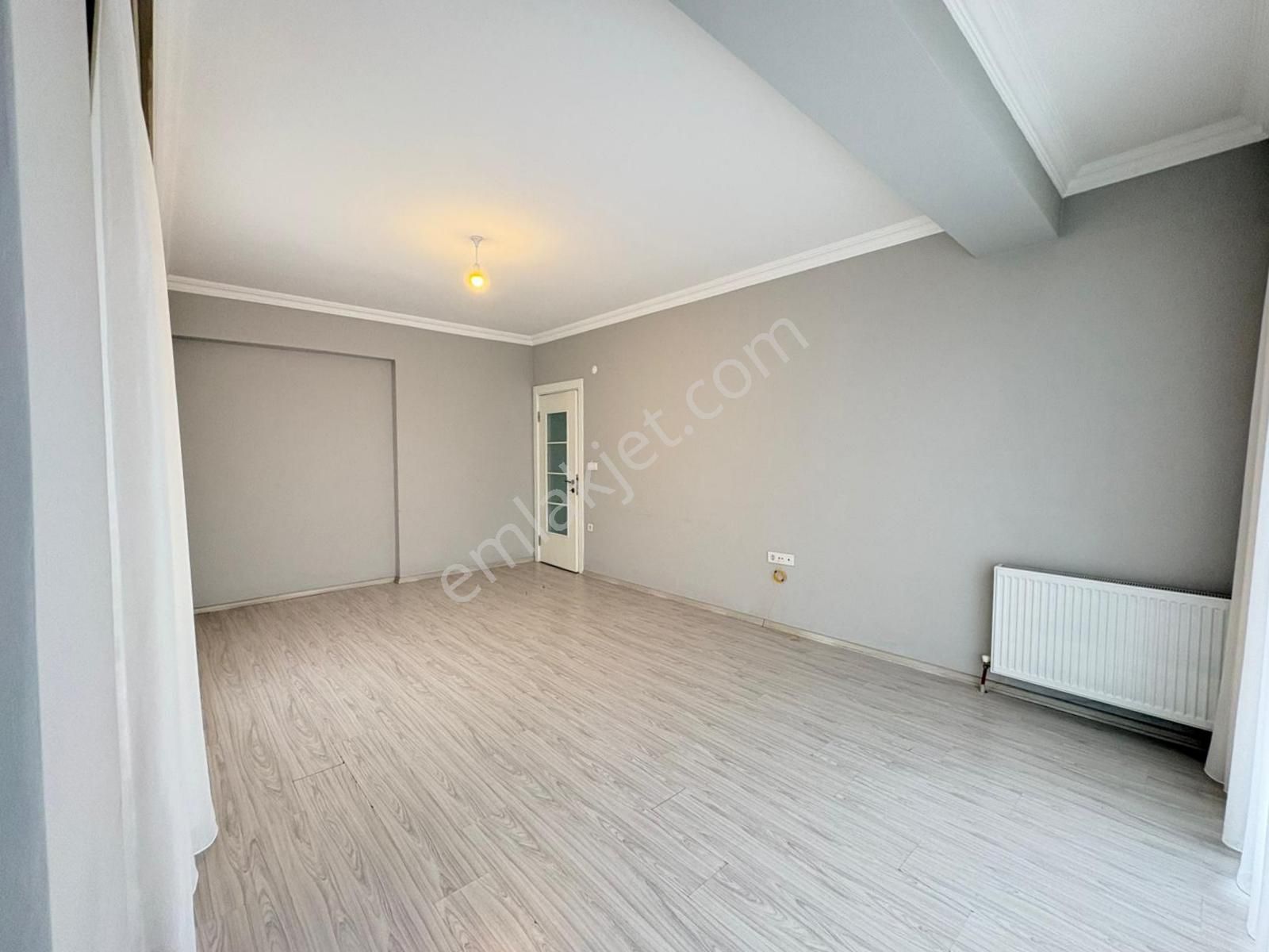 Mertcan'dan Tandoğan Cad.4dk Açık Balkonlu Ara Kat 2+1 Daire - Görsel 3