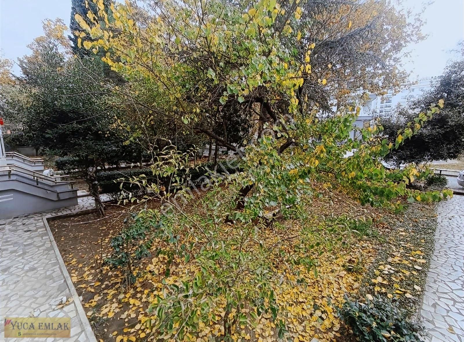 Yuca Emlak Kozyatağı Belediye Bloklarında Temiz Mobilyalı 2+1 - Görsel 20