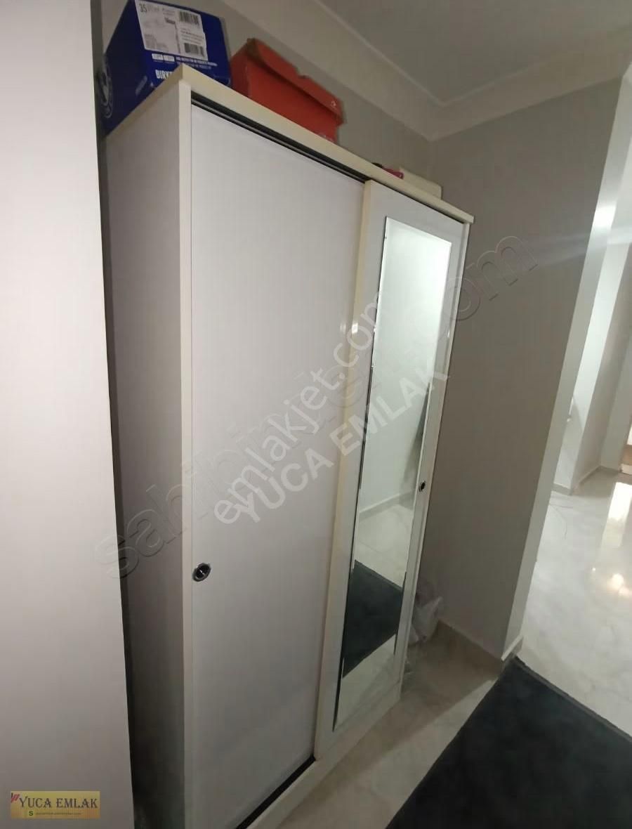 Yuca Emlak Kozyatağı Belediye Bloklarında Temiz Mobilyalı 2+1 - Görsel 3