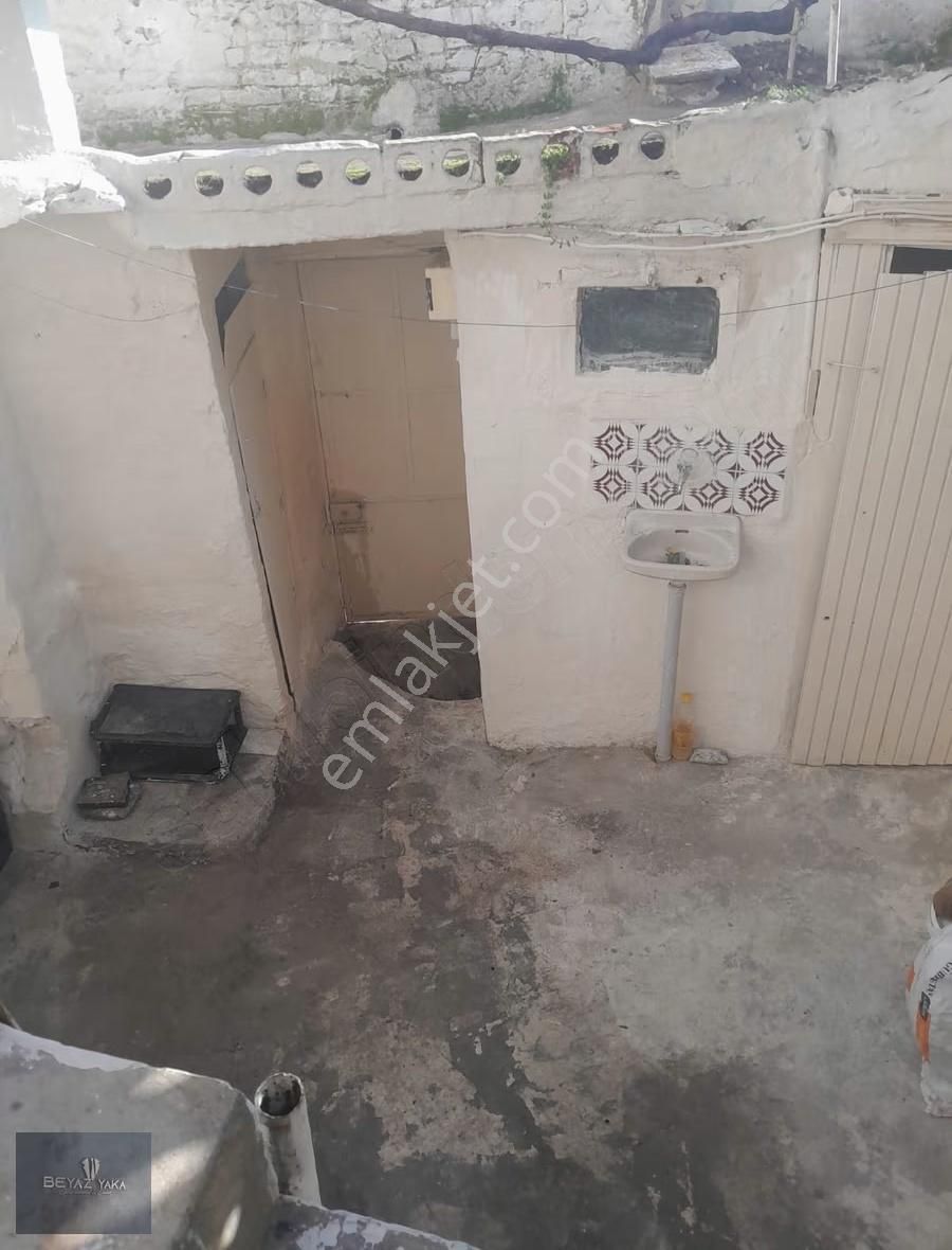 Beyaz Yaka'dan Gazipaşa Mahallesinde 2+1 Satılık Müstakil Ev - Görsel 13