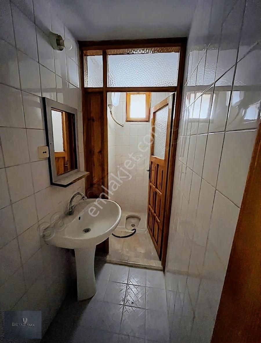 Beyazyaka'dan Kurtuluş Mahallesinde 3+1 Kiralık Daire - Görsel 3