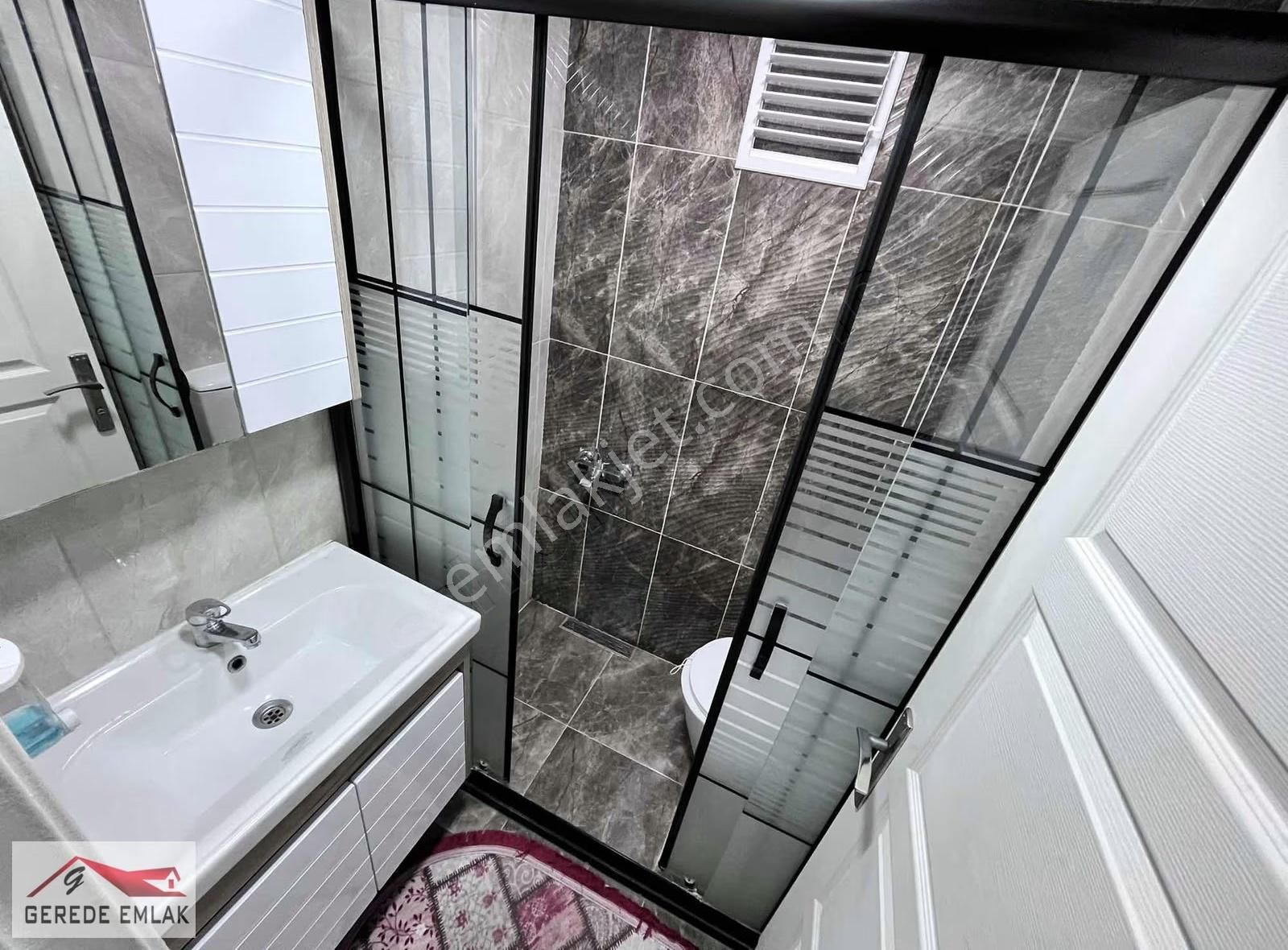 Ana Cadde Üzeri Katta Ful Yapılı Eşyalı Daire - Görsel 2