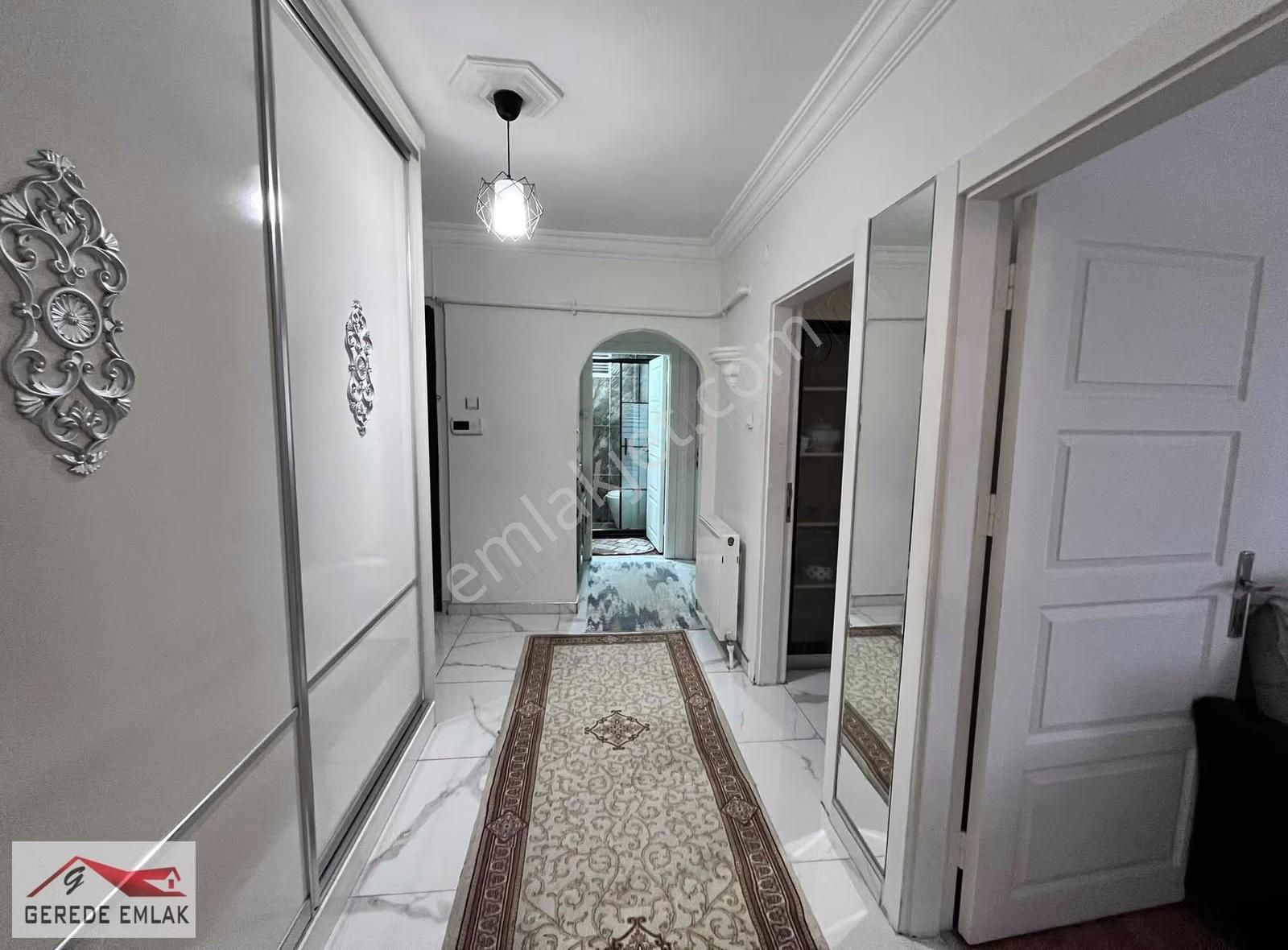 Ana Cadde Üzeri Katta Ful Yapılı Eşyalı Daire - Görsel 23