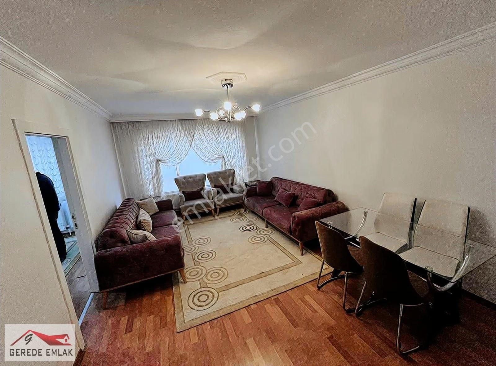 Ana Cadde Üzeri Katta Ful Yapılı Eşyalı Daire - Görsel 24