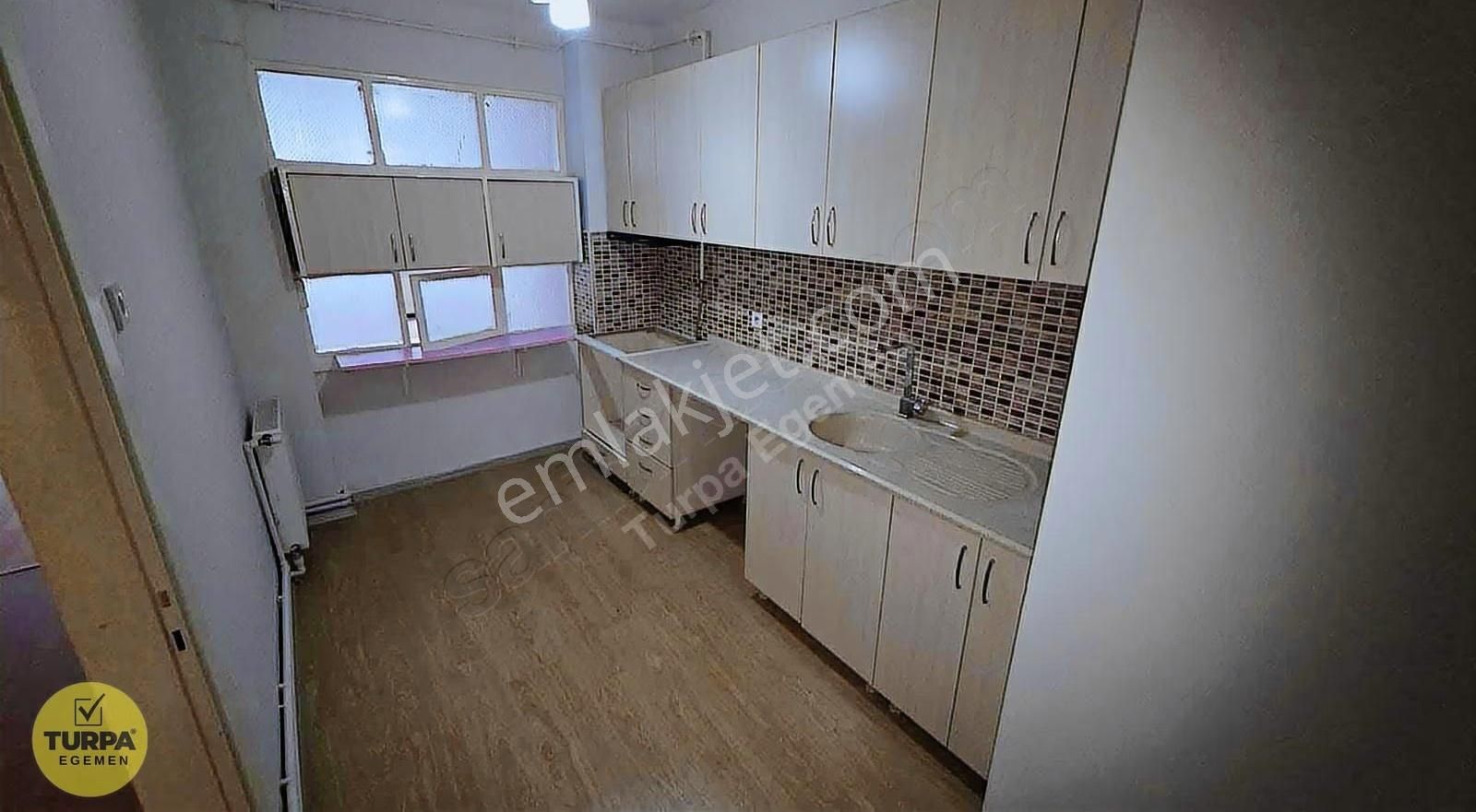 Karşıyaka Alaybey'de 3+1, 110m² Doğalgazlı Daire - Görsel 8
