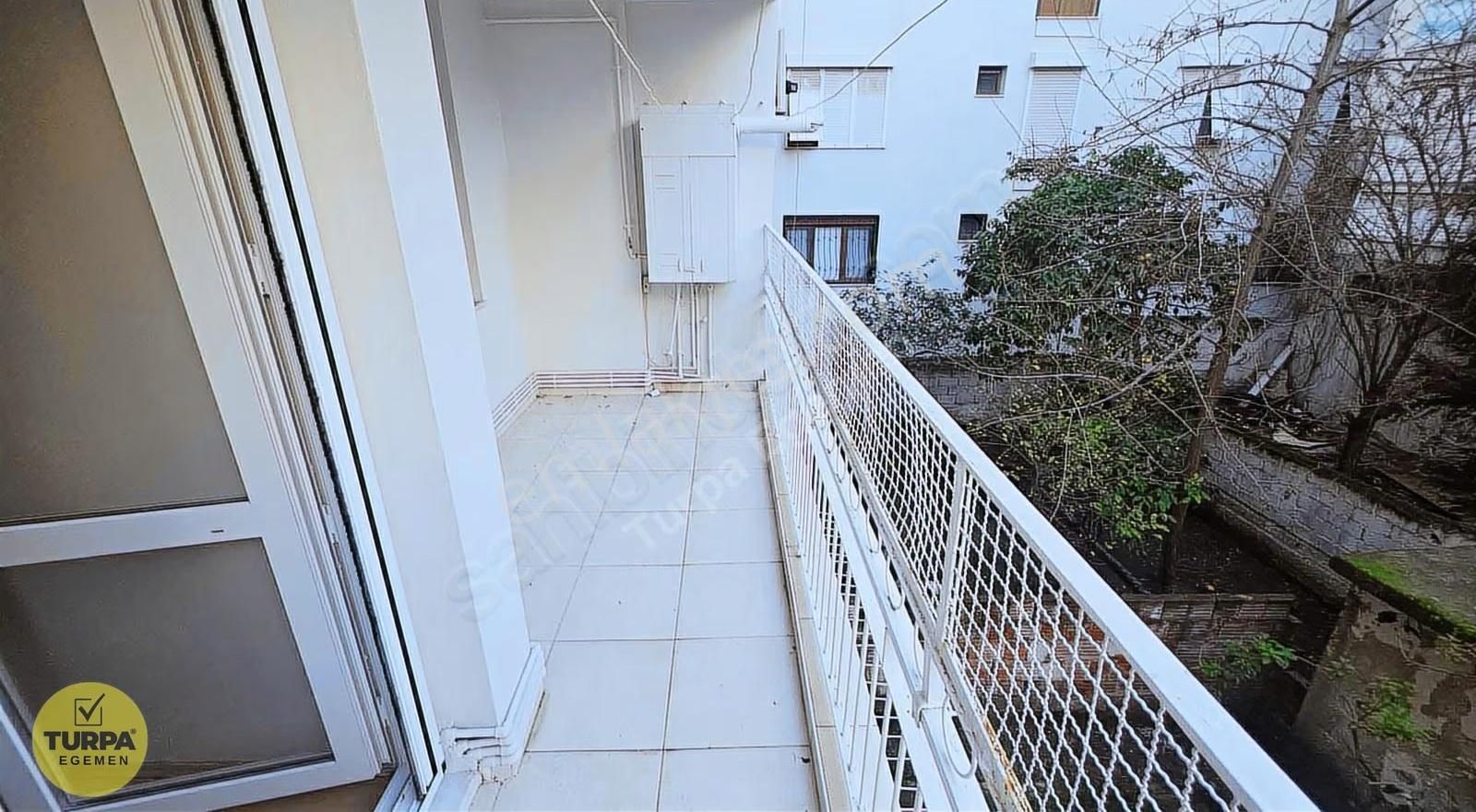 Karşıyaka Alaybey'de 3+1, 110m² Doğalgazlı Daire - Görsel 3