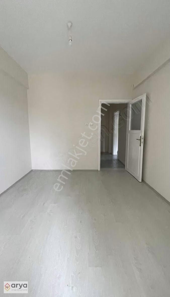 Pendik Çamçeşme'de Cadde Üzeri Kiralık 2+1 Daire - Görsel 17