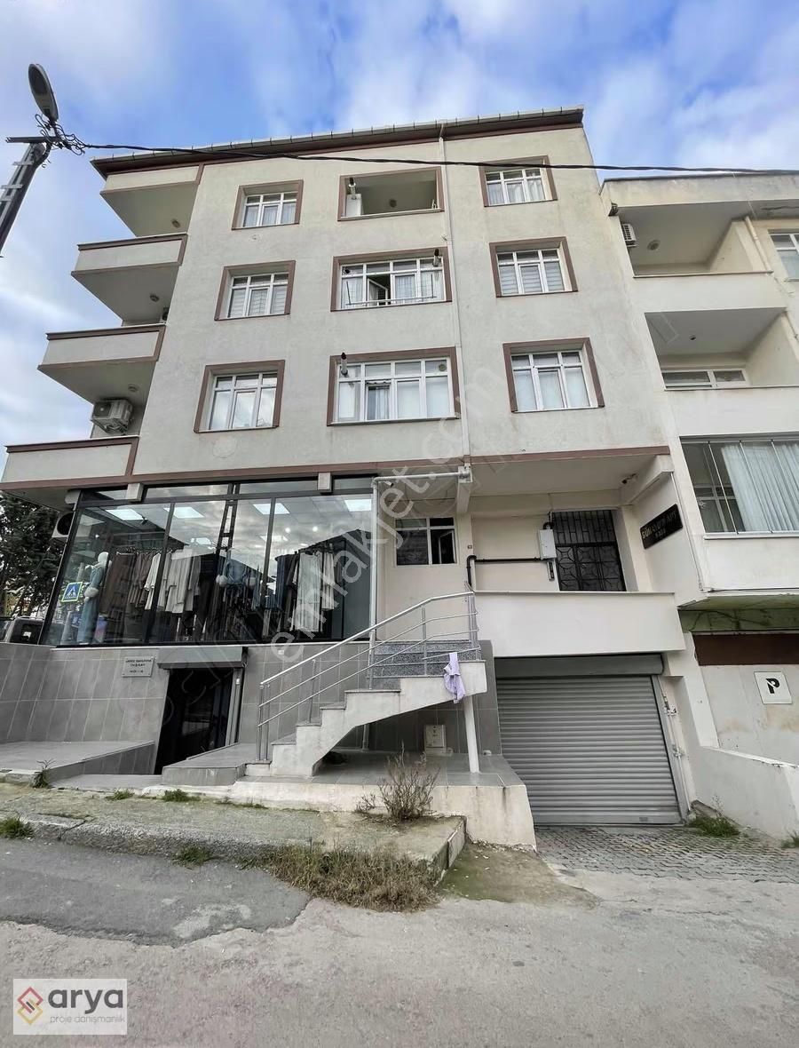Pendik Çamçeşme'de Cadde Üzeri Kiralık 2+1 Daire - Görsel 31