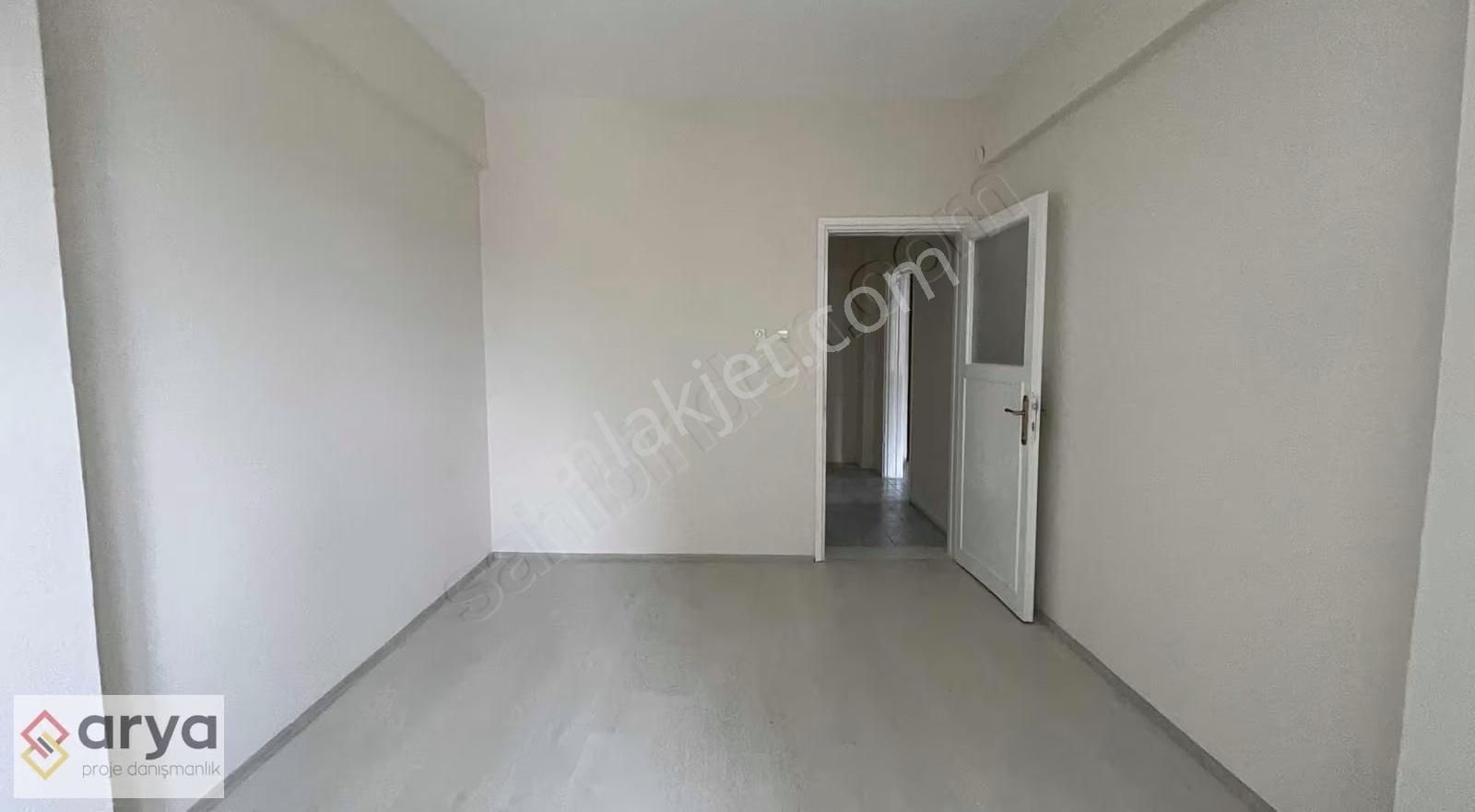 Pendik Çamçeşme'de Cadde Üzeri Kiralık 2+1 Daire - Görsel 20