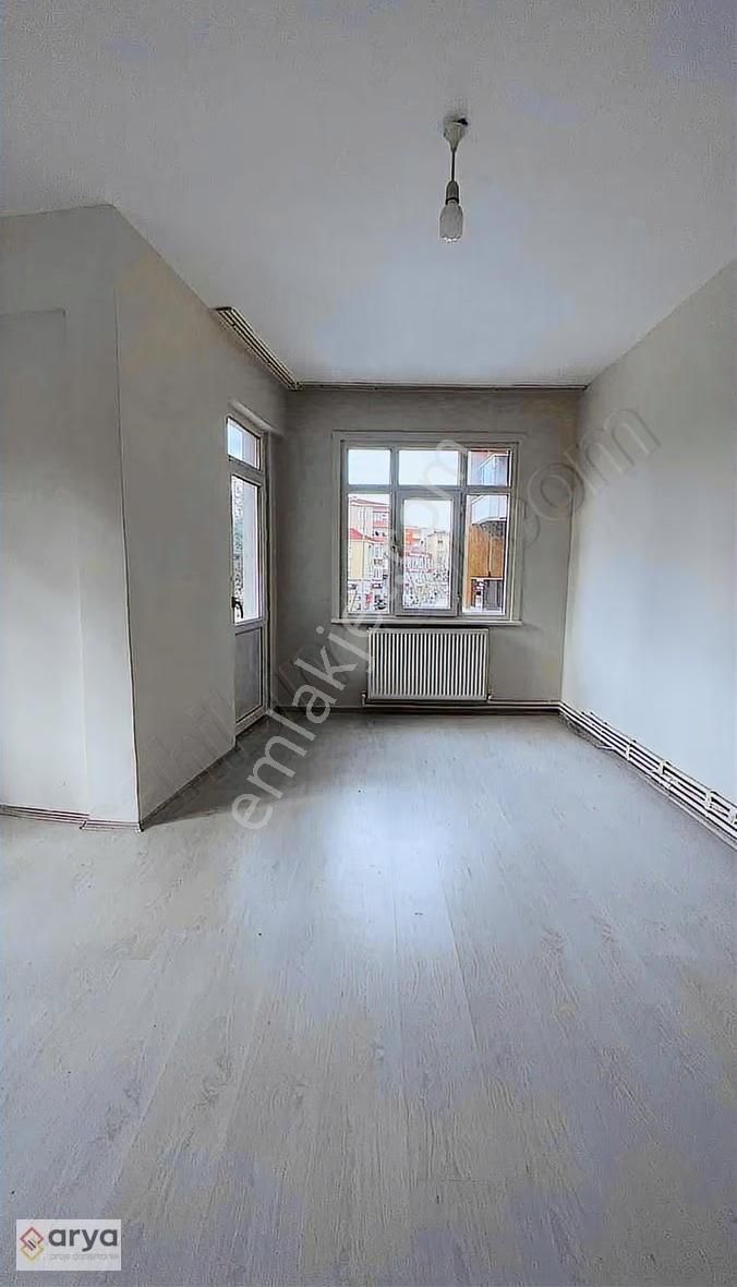 Pendik Çamçeşme'de Cadde Üzeri Kiralık 2+1 Daire - Görsel 15