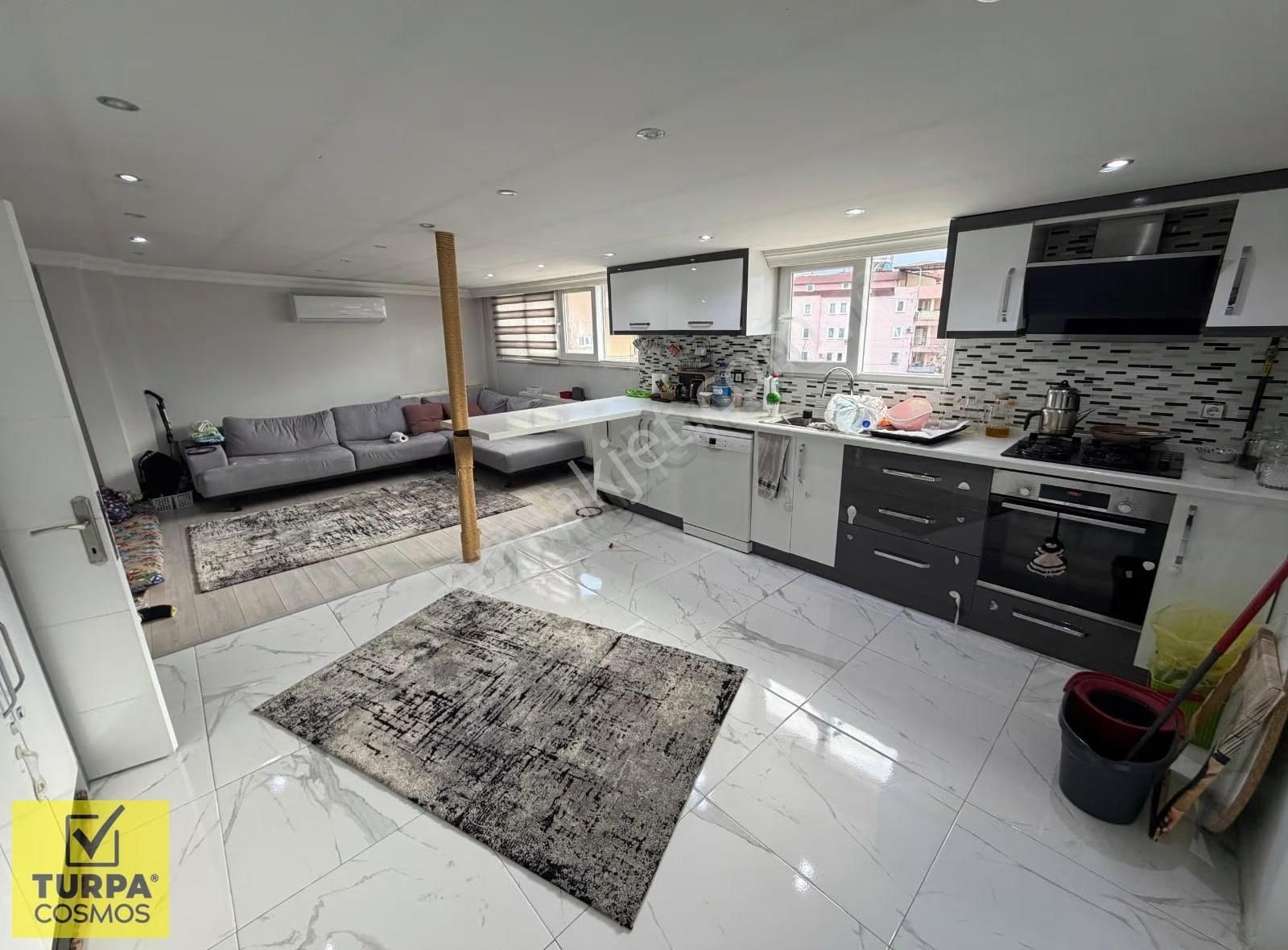 Akkonak Mahallesinde Şehir Manzaralı Lüks Satılık Daire - Görsel 3