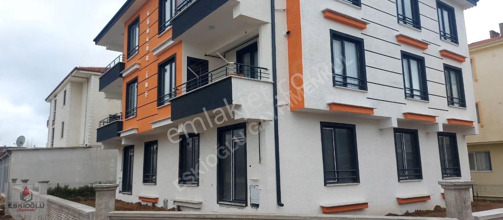 Pazara Yakın Müstakil Bına Da Ebebyn Banyolu 2+1 - Görsel 9