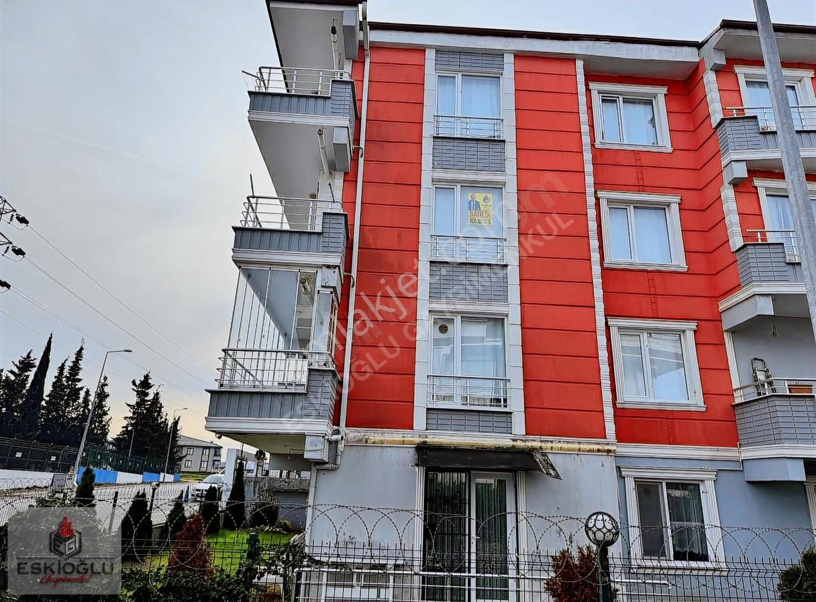 Denize Yakın Havuzlu Sitede Arakat 2+1 Daire - Görsel 13