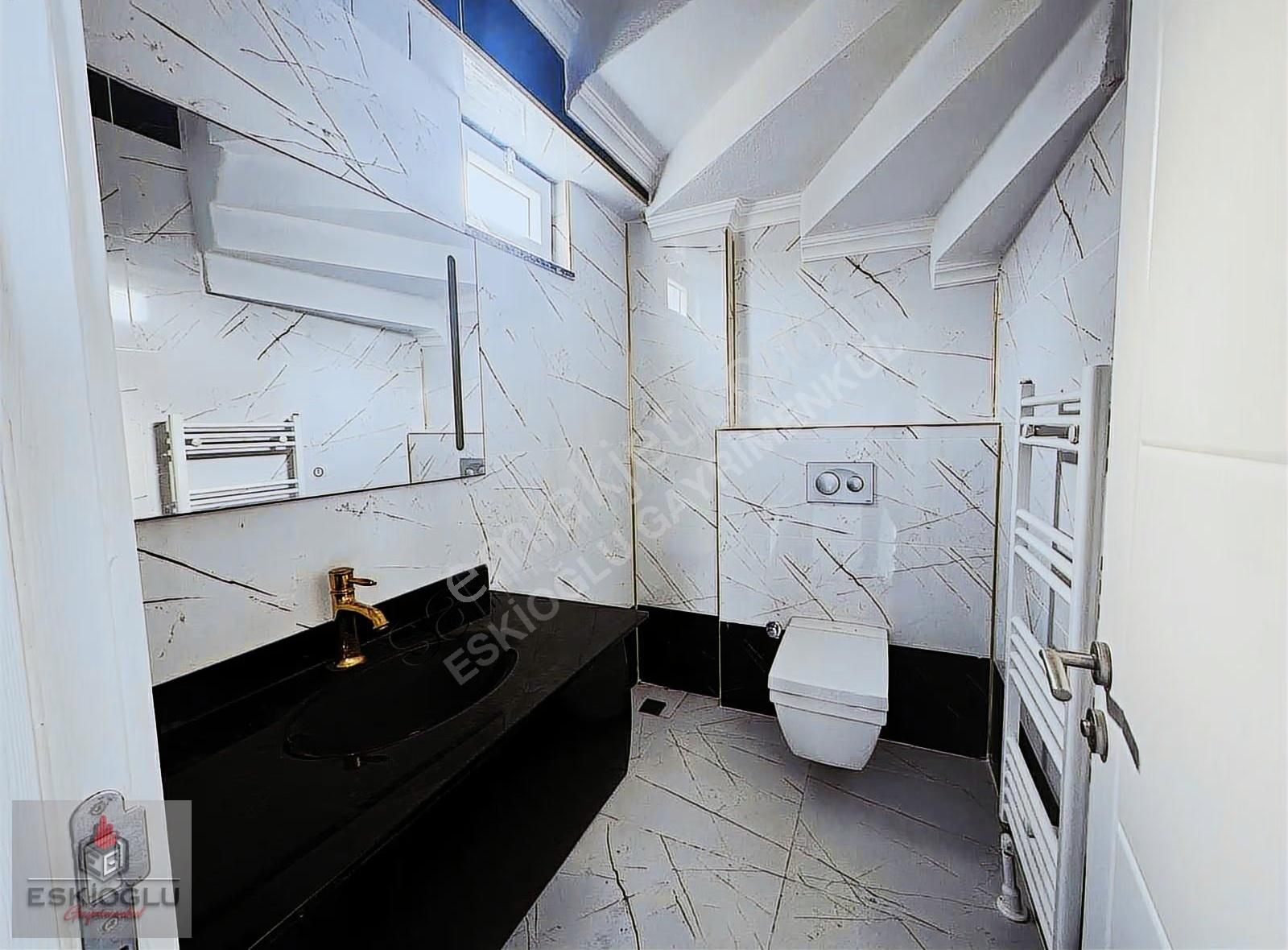 Eskioğlu'ndan Denize Yakın 4+1 Havuzlu Villa - Görsel 29