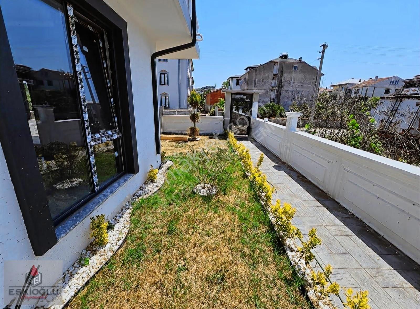 Çarşı Merkezde Stadyum Ve Pazara Yakın 4+1 - Görsel 12