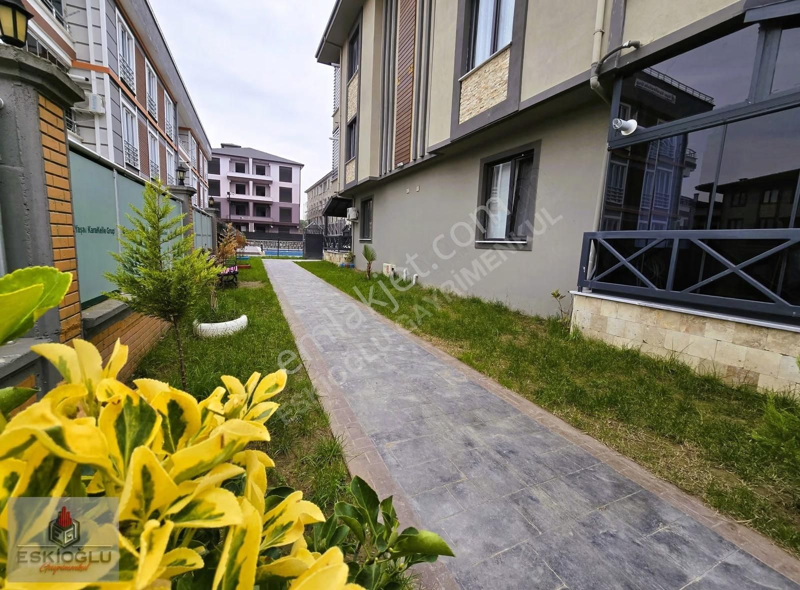 Eskioğlu'ndan Site İçinde Villa Tadında Balkonu Olan 2+1 Daire - Görsel 11