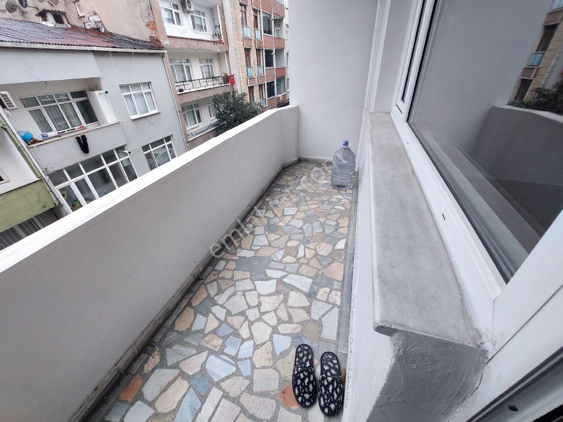 Gaziosmanpaşa Feyziçakmak Mah Kiralık Daıre 2.ci Kat 2+1 100m2 - Görsel 21