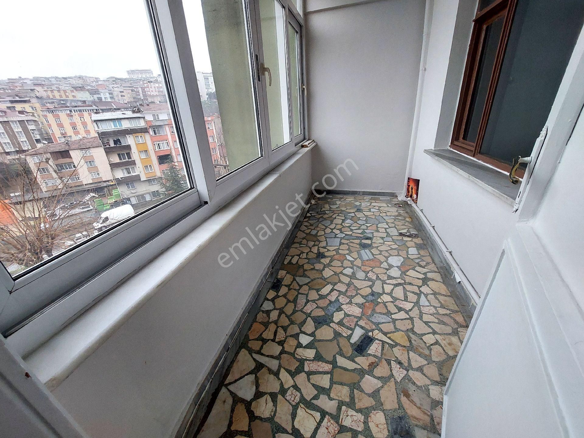 Gaziosmanpaşa Feyziçakmak Mah Kiralık Daıre 2.ci Kat 2+1 100m2 - Görsel 15