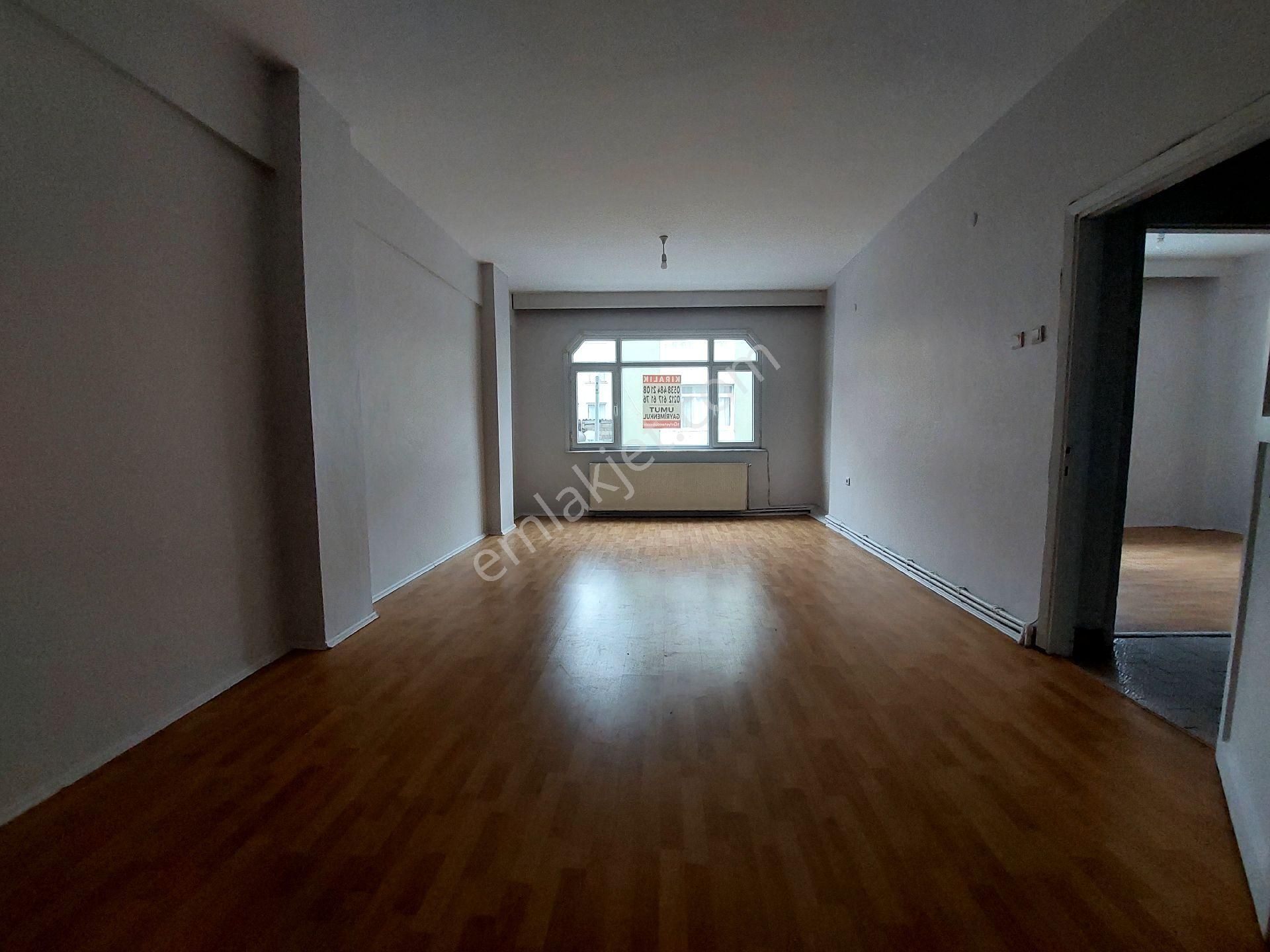 Gaziosmanpaşa Feyziçakmak Mah Kiralık Daıre 2.ci Kat 2+1 100m2 - Görsel 3