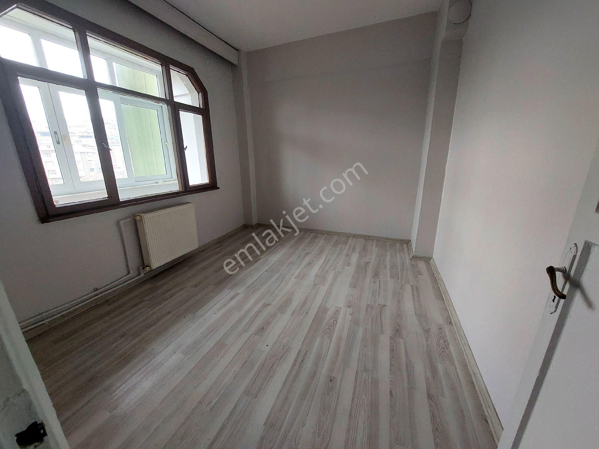 Gaziosmanpaşa Feyziçakmak Mah Kiralık Daıre 2.ci Kat 2+1 100m2 - Görsel 7