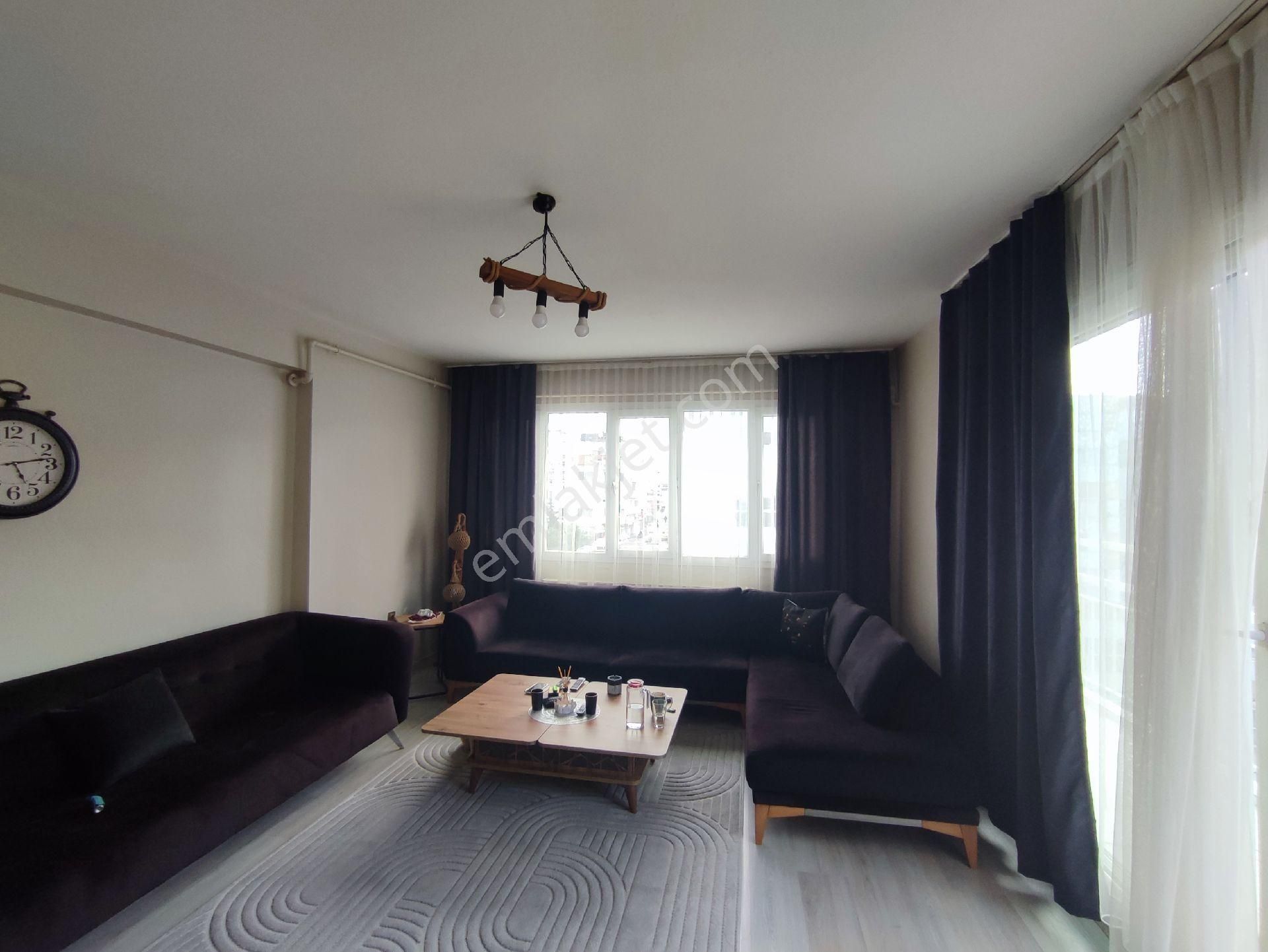 Basinsitesinde Deniz Manzaralı Satiılık Daire