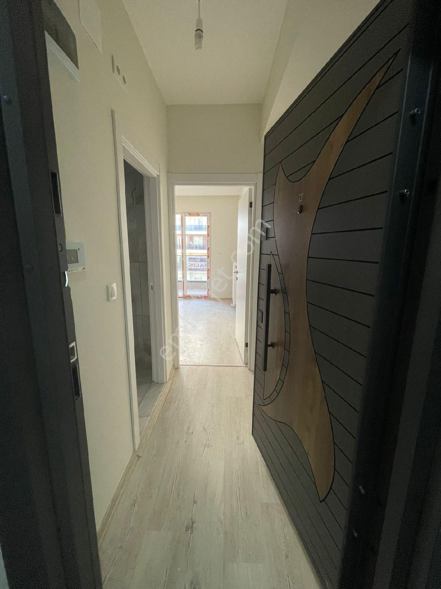 Sahibinden Tekzen Bölgesinde Temelcity6 St 1+1 Kiralık Daire - Görsel 9