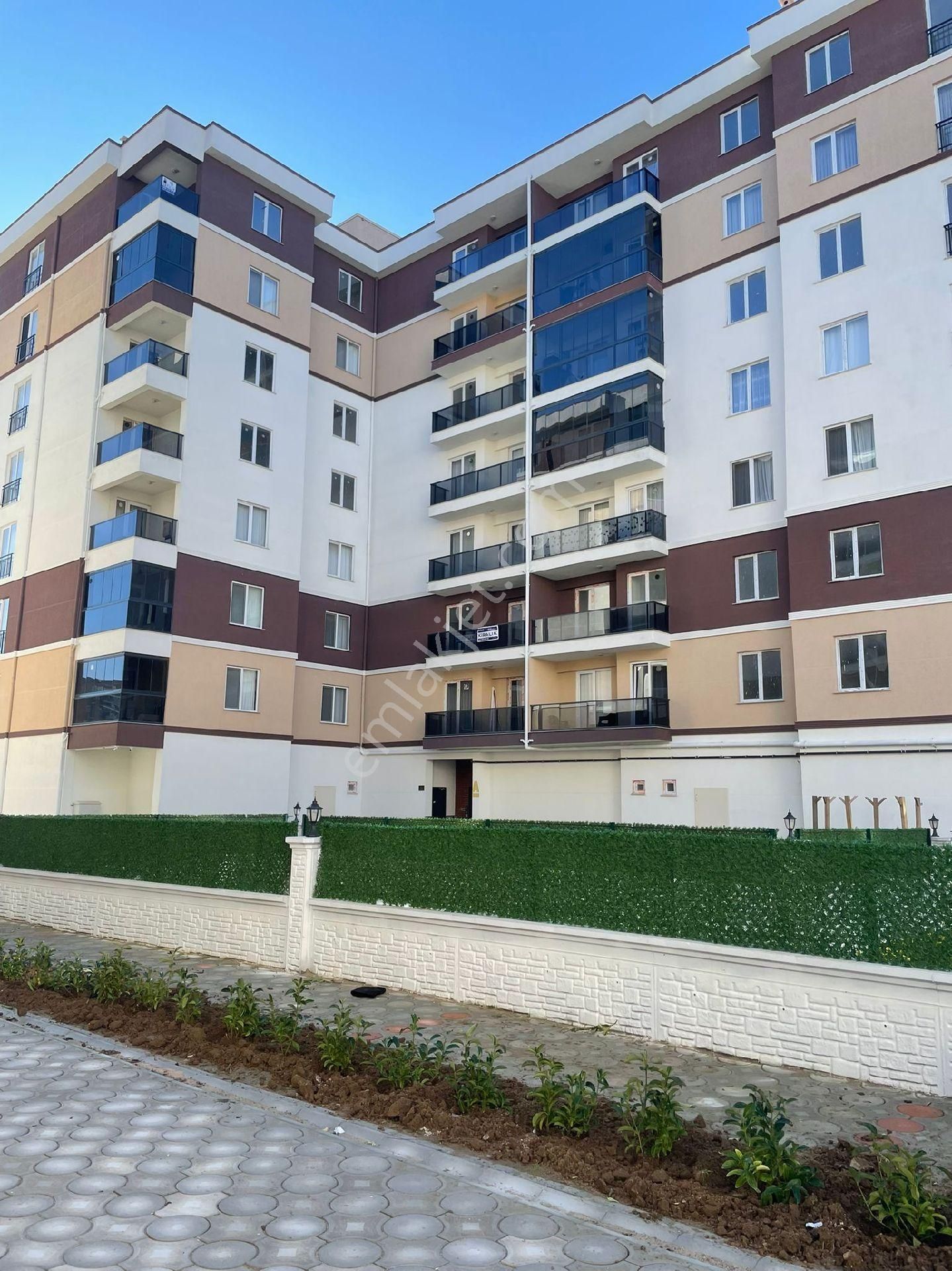 Sahibinden Tekzen Bölgesinde Temelcity6 St 1+1 Kiralık Daire