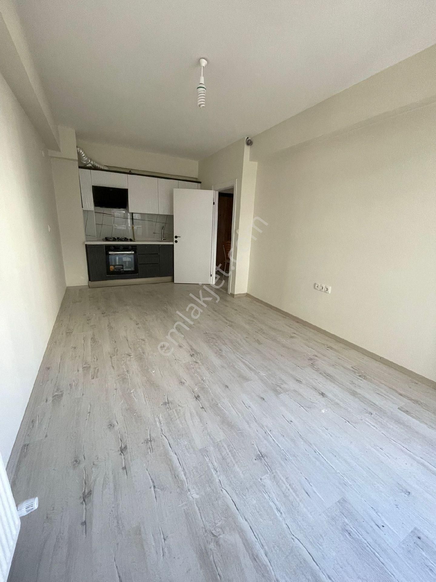 Sahibinden Tekzen Bölgesinde Temelcity6 St 1+1 Kiralık Daire - Görsel 12