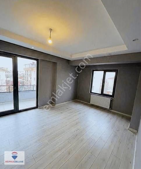 Sakarya/karasu Yalı Mah'sinde 2+1 Satılık Temiz Daire - Görsel 8