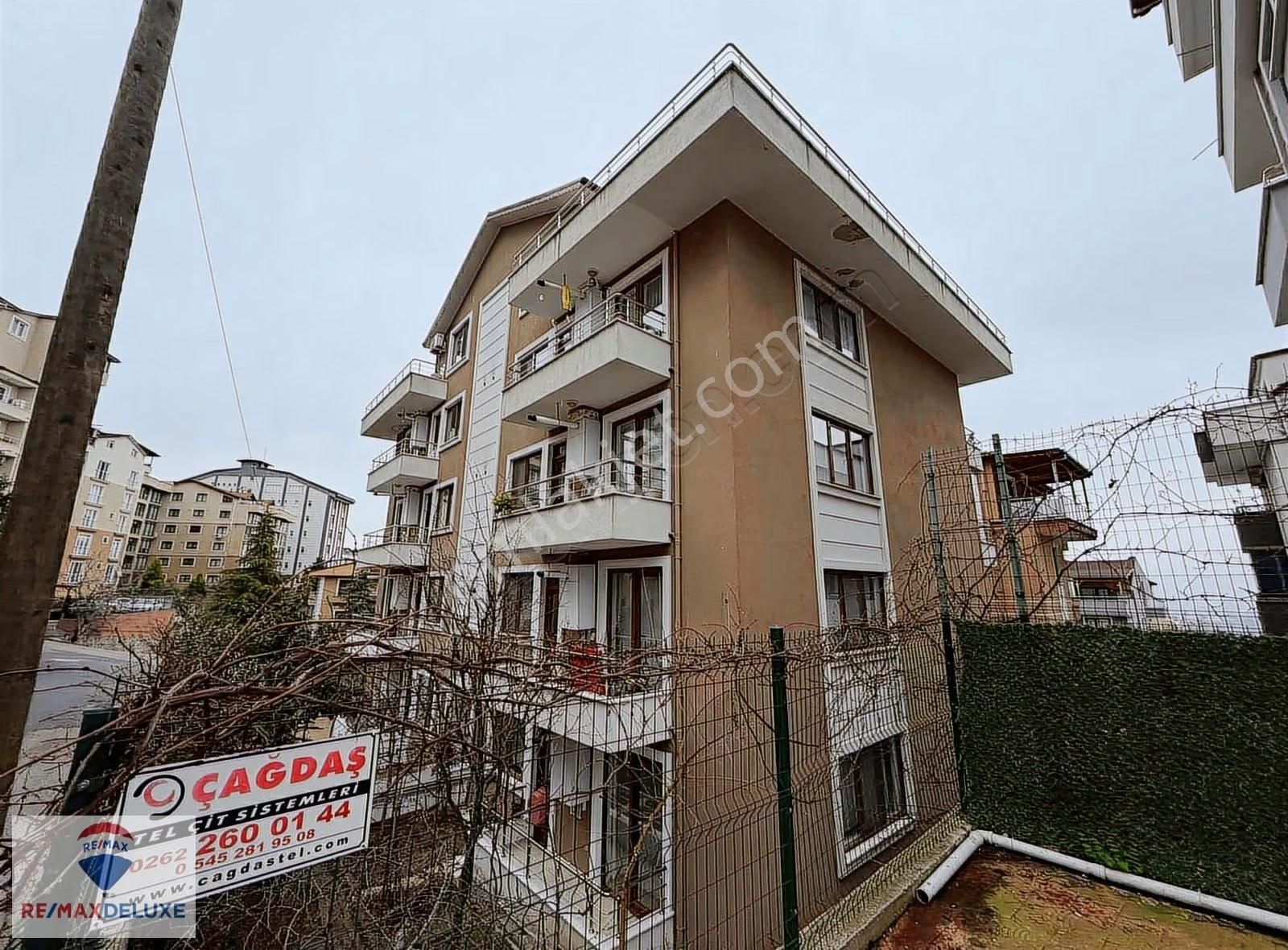 İzmit Bağçeşmede Geniş Teraslı Eğimsiz Satılık 4+1 Çatı Dubleks - Görsel 7