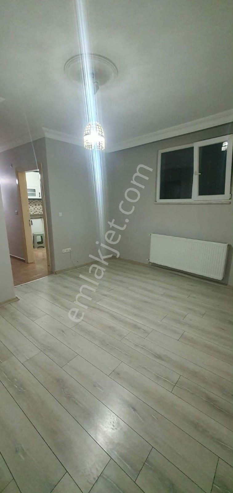 Çekmeköy Belediyeye Köşe İskanlı 1+1 Satılık Daire - Görsel 8