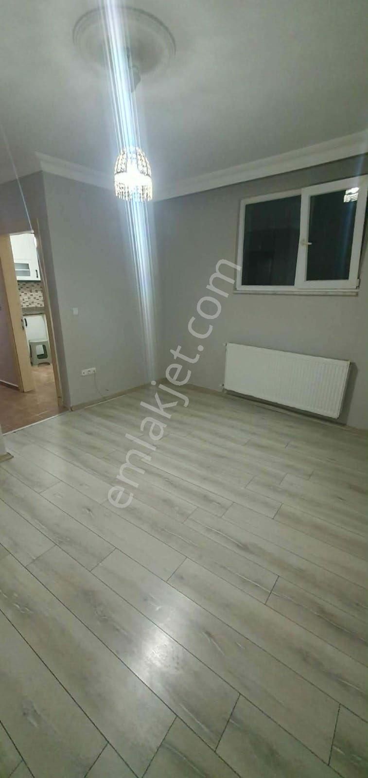 Çekmeköy Belediyeye Köşe İskanlı 1+1 Satılık Daire - Görsel 9