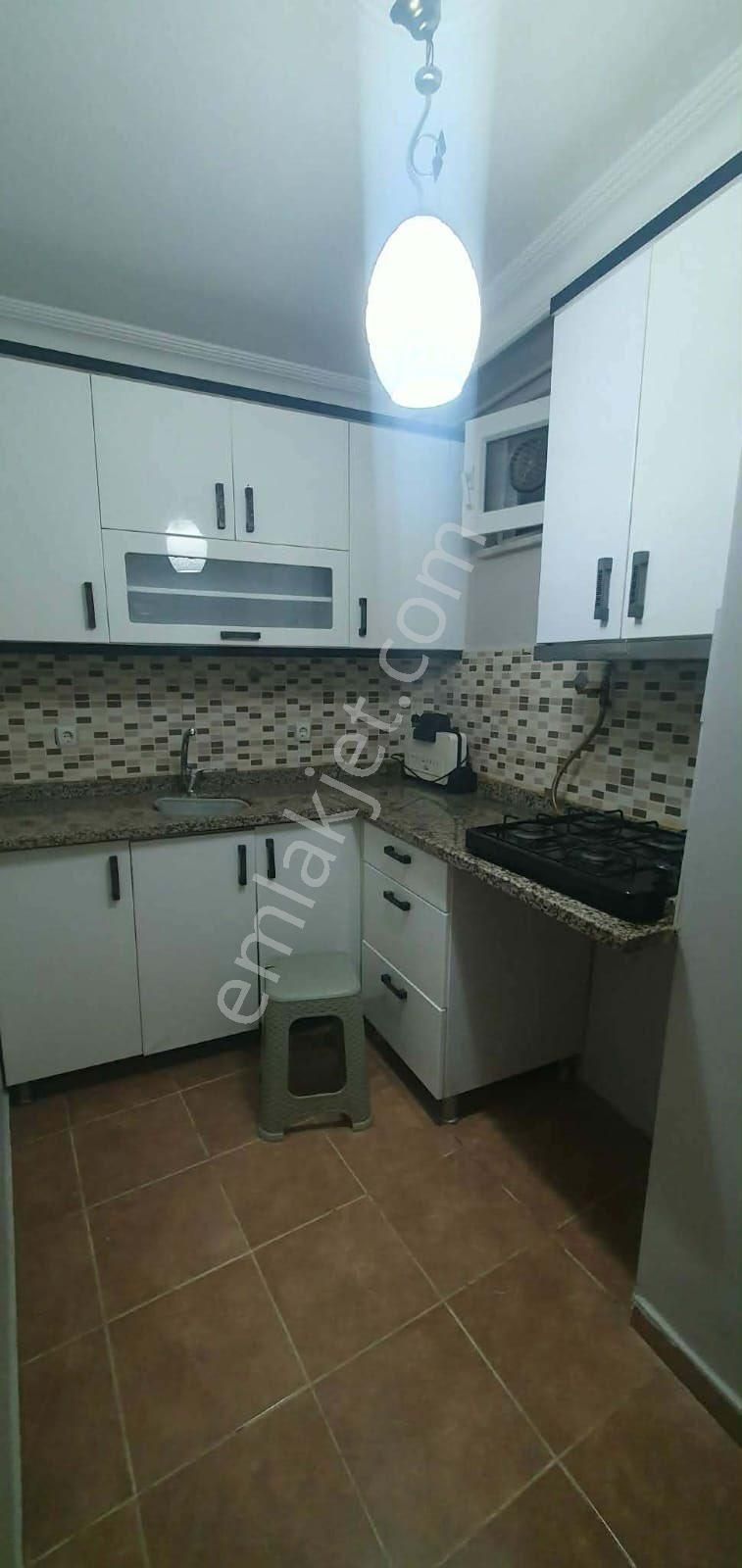 Çekmeköy Belediyeye Köşe İskanlı 1+1 Satılık Daire - Görsel 16