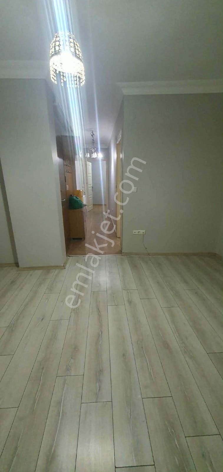 Çekmeköy Belediyeye Köşe İskanlı 1+1 Satılık Daire - Görsel 11