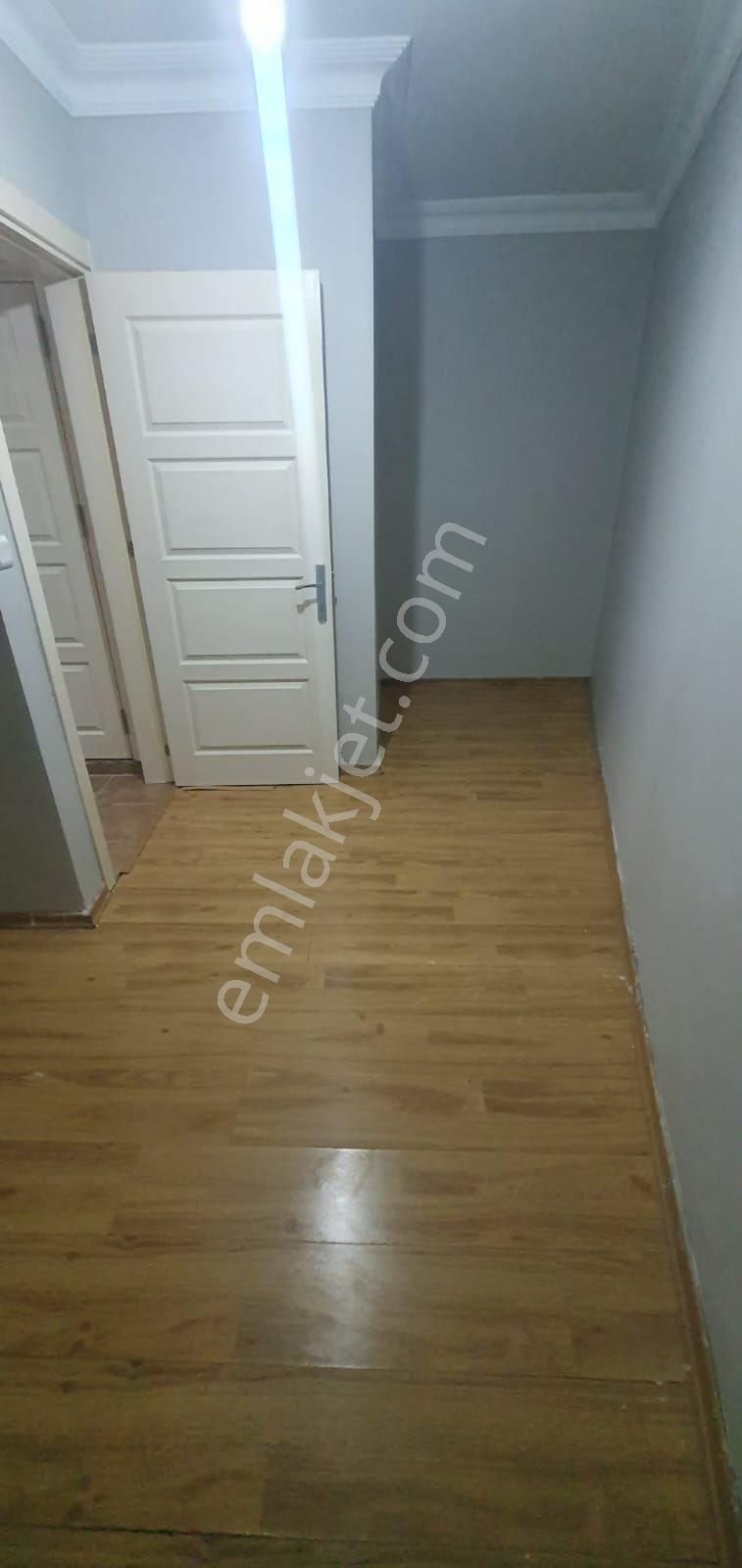 Çekmeköy Belediyeye Köşe İskanlı 1+1 Satılık Daire - Görsel 13