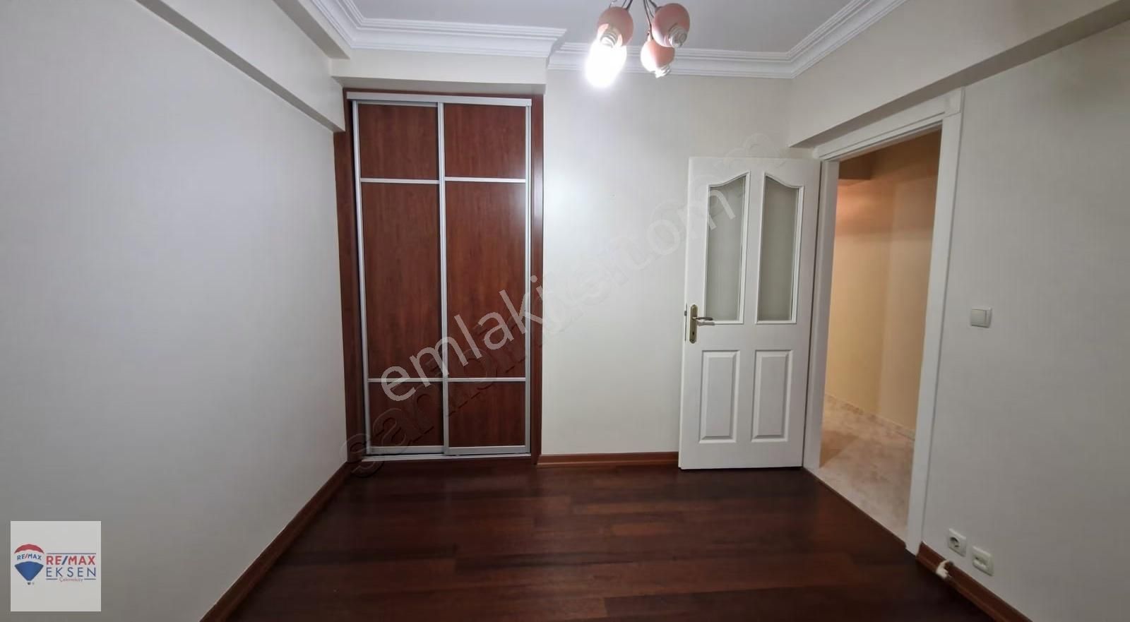 Orkent Evleri Satılık 2+1 Ebeveyn Banyolu Boş Daire - Görsel 8