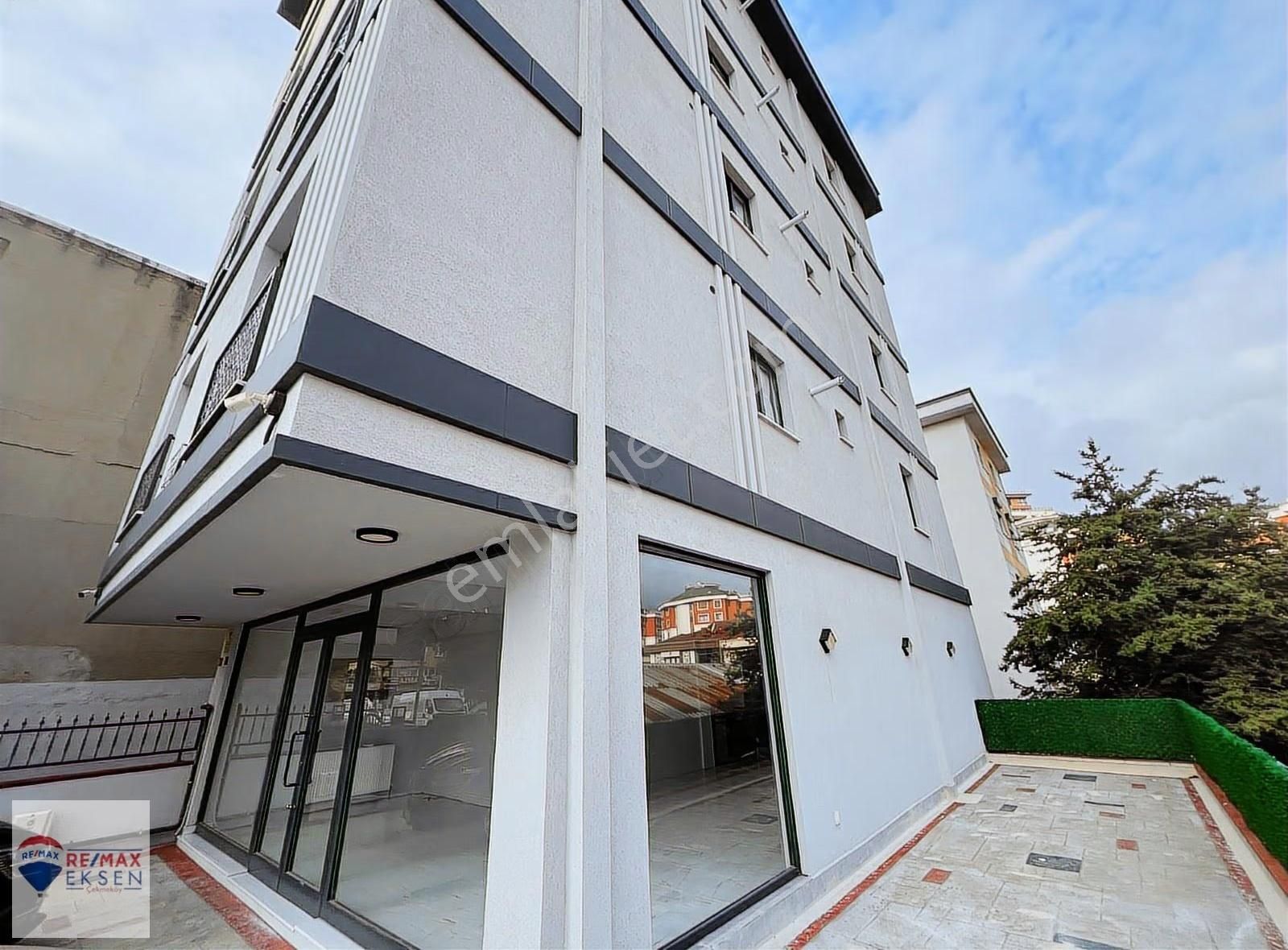 Hamza Yerlikaya Bulvarına 3. Bina 75 M2 Giriş Dükkan Mağaza - Görsel 4