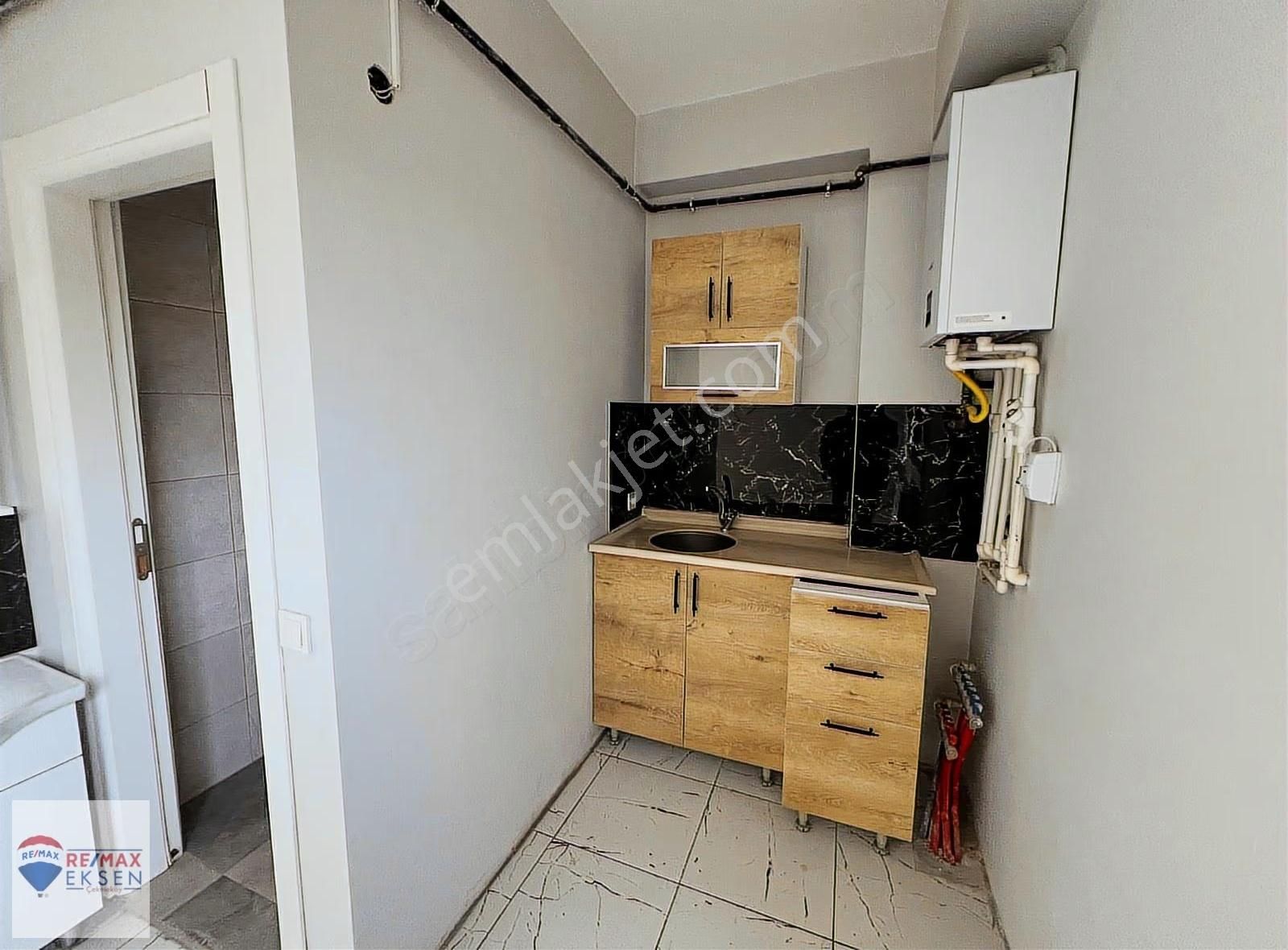 Hamza Yerlikaya Bulvarına 3. Bina 75 M2 Giriş Dükkan Mağaza - Görsel 16