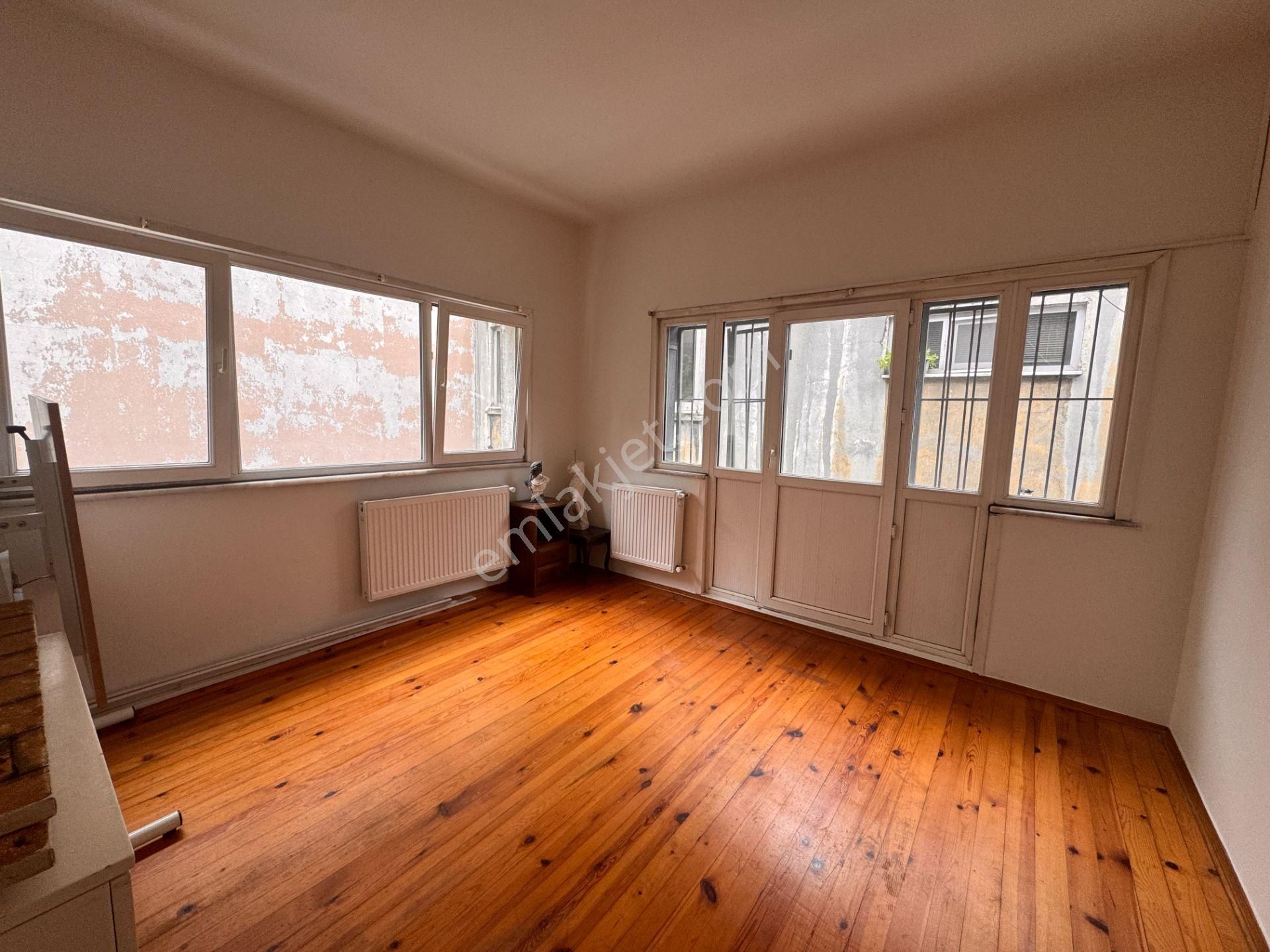 Cihangir’de Galataport’a Komşu Teraslı Ofis&yaşam İçin İdeal 2+1 Kiralık Daire - Görsel 33