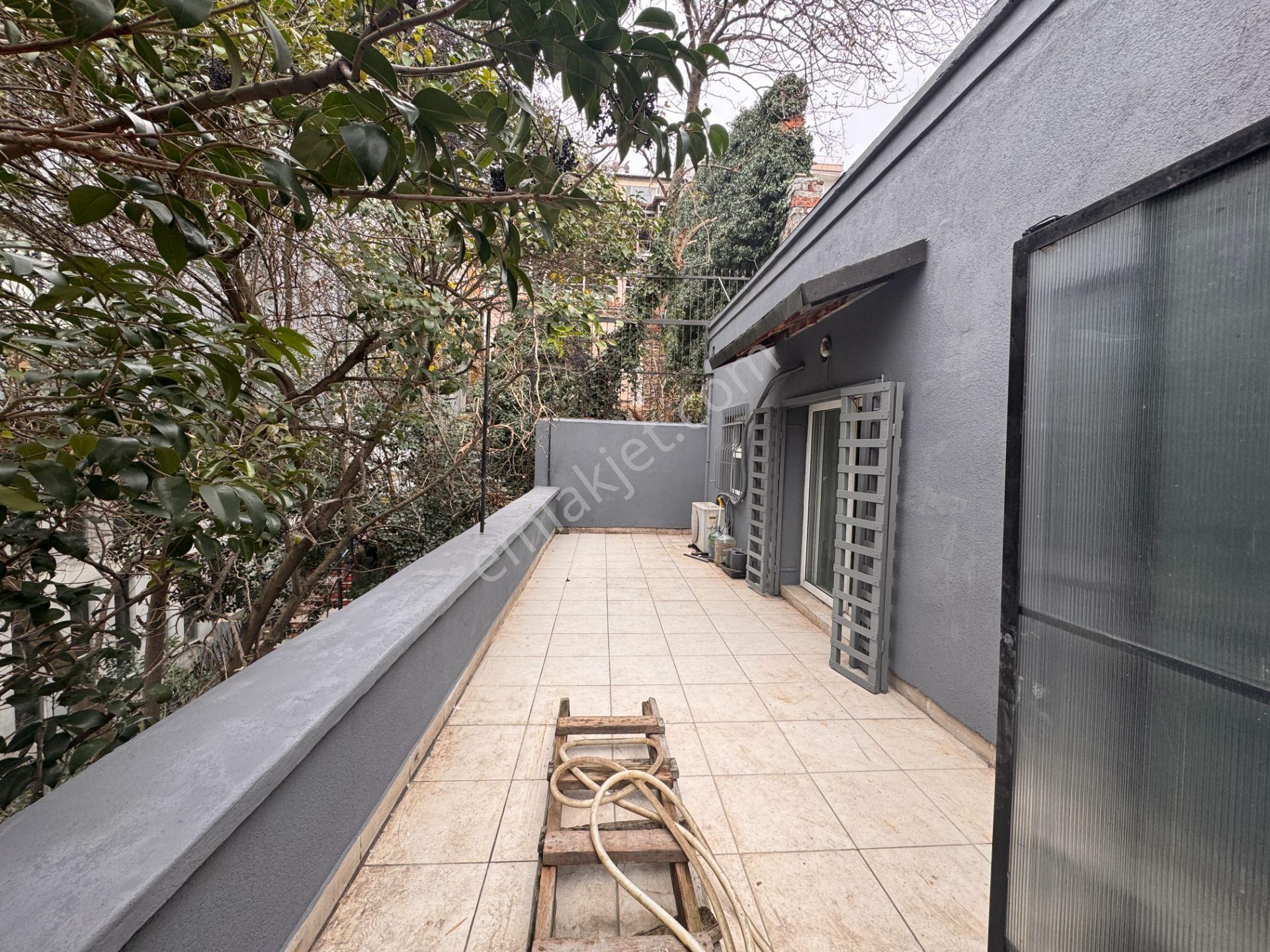 Cihangir’de Galataport’a Komşu Teraslı Ofis&yaşam İçin İdeal 2+1 Kiralık Daire - Görsel 2