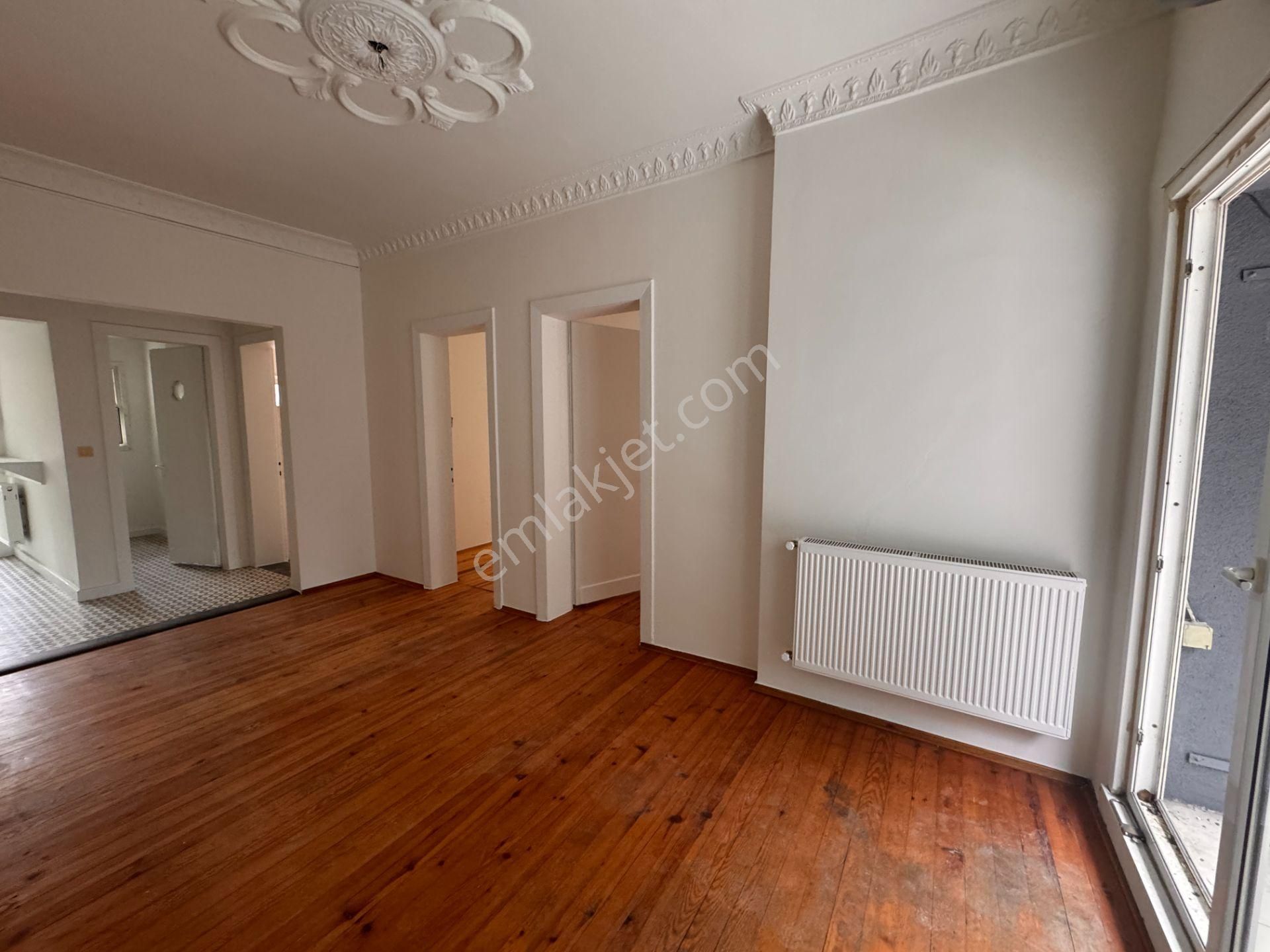 Cihangir’de Galataport’a Komşu Teraslı Ofis&yaşam İçin İdeal 2+1 Kiralık Daire - Görsel 8