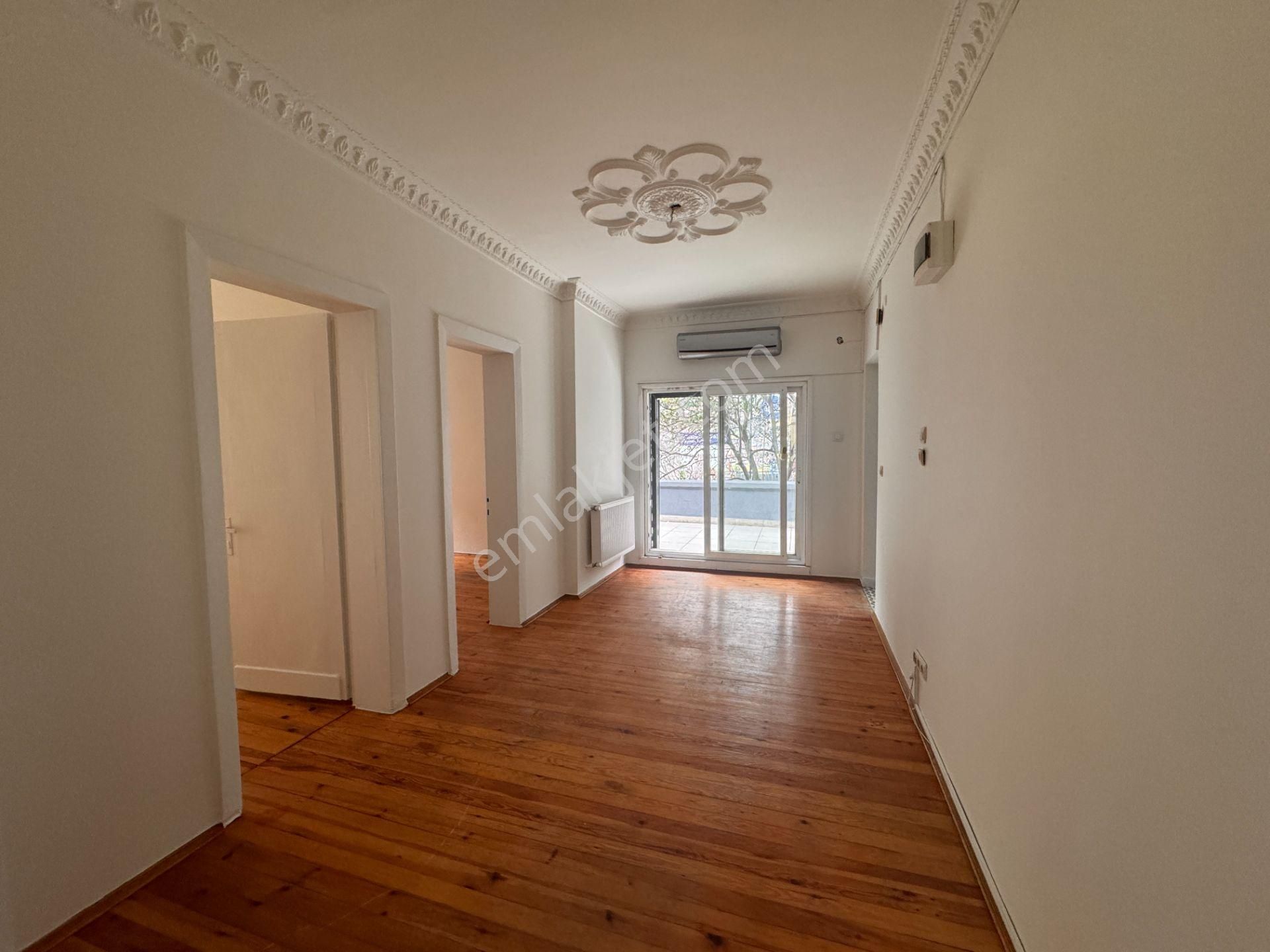 Cihangir’de Galataport’a Komşu Teraslı Ofis&yaşam İçin İdeal 2+1 Kiralık Daire - Görsel 6